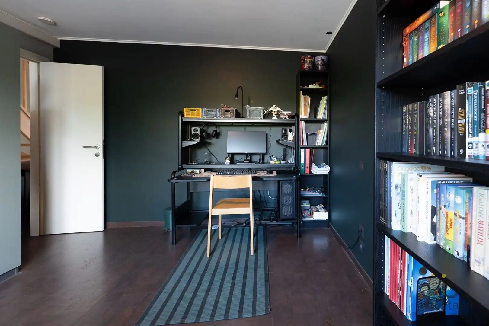 INSTAPKLARE CENTRAAL GELEGEN RIJWONING MET DRIE SLAAPKAMERS EN GEZELLIG TUINTJE! foto 17
