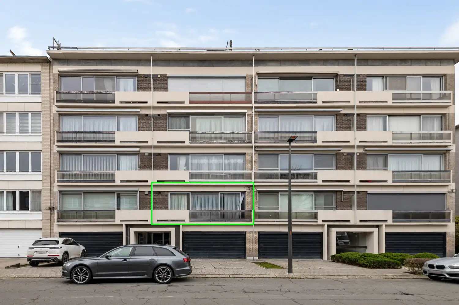 Instapklaar appartement op de 1ste verdieping met 2 slaapkamers en berging te Mortsel! foto 3