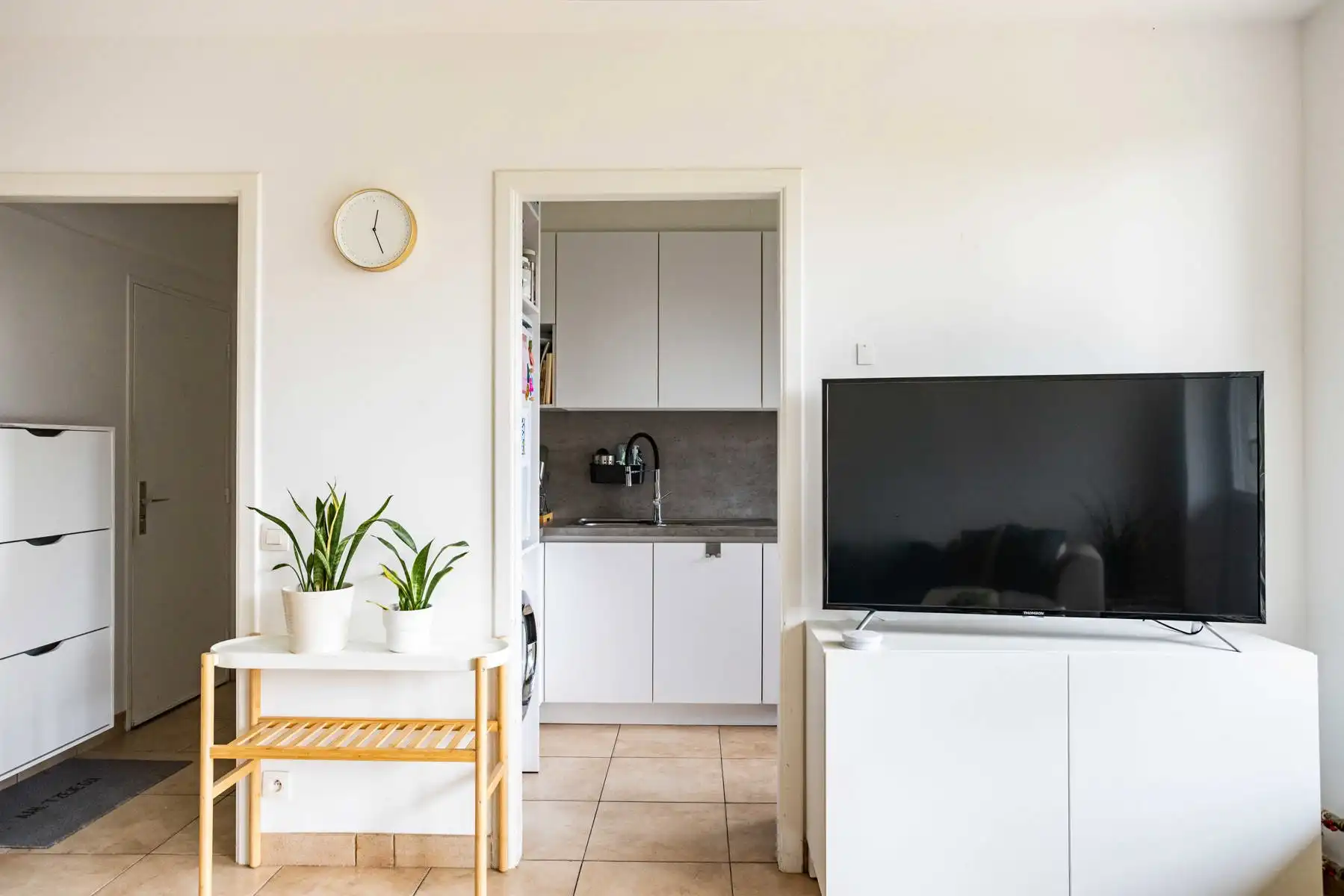 Instapklaar appartement met terras en prachtig uitzicht! foto 14