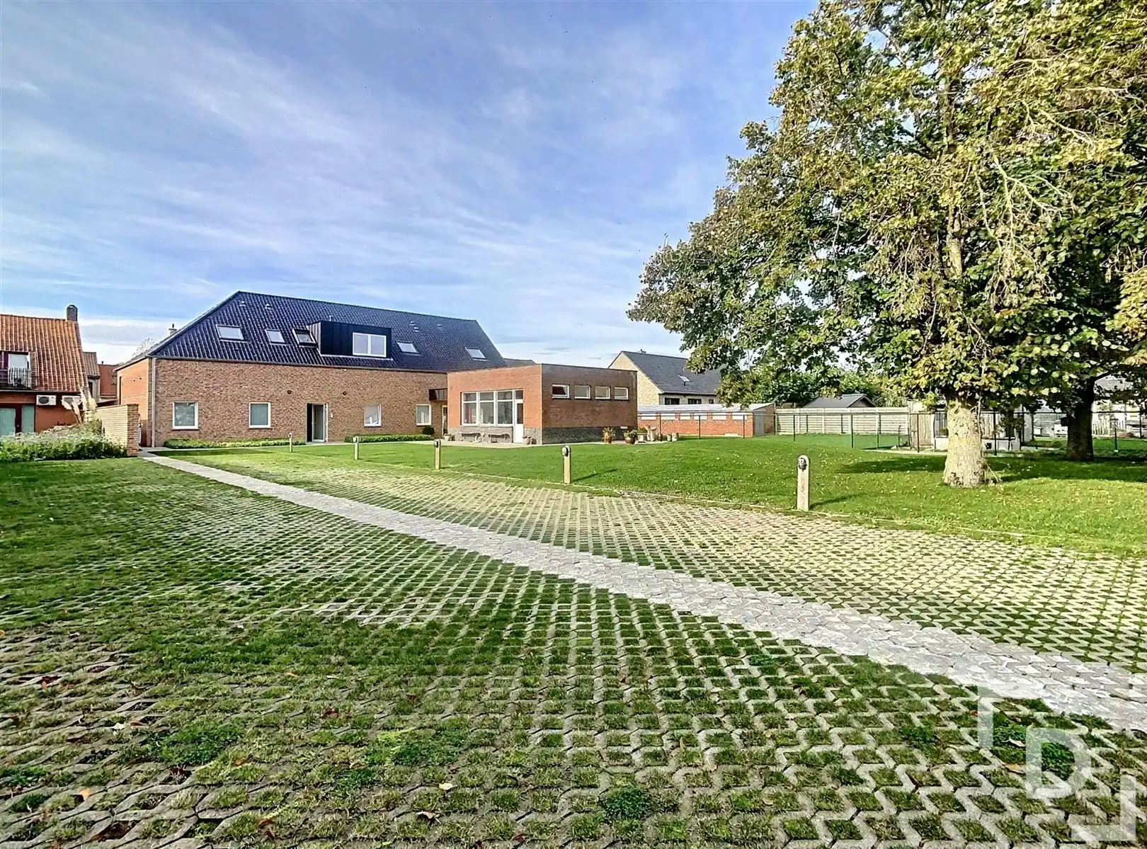 Rolstoelvriendelijk appartement in Westvleteren met parkeerplaats en tuin foto 4