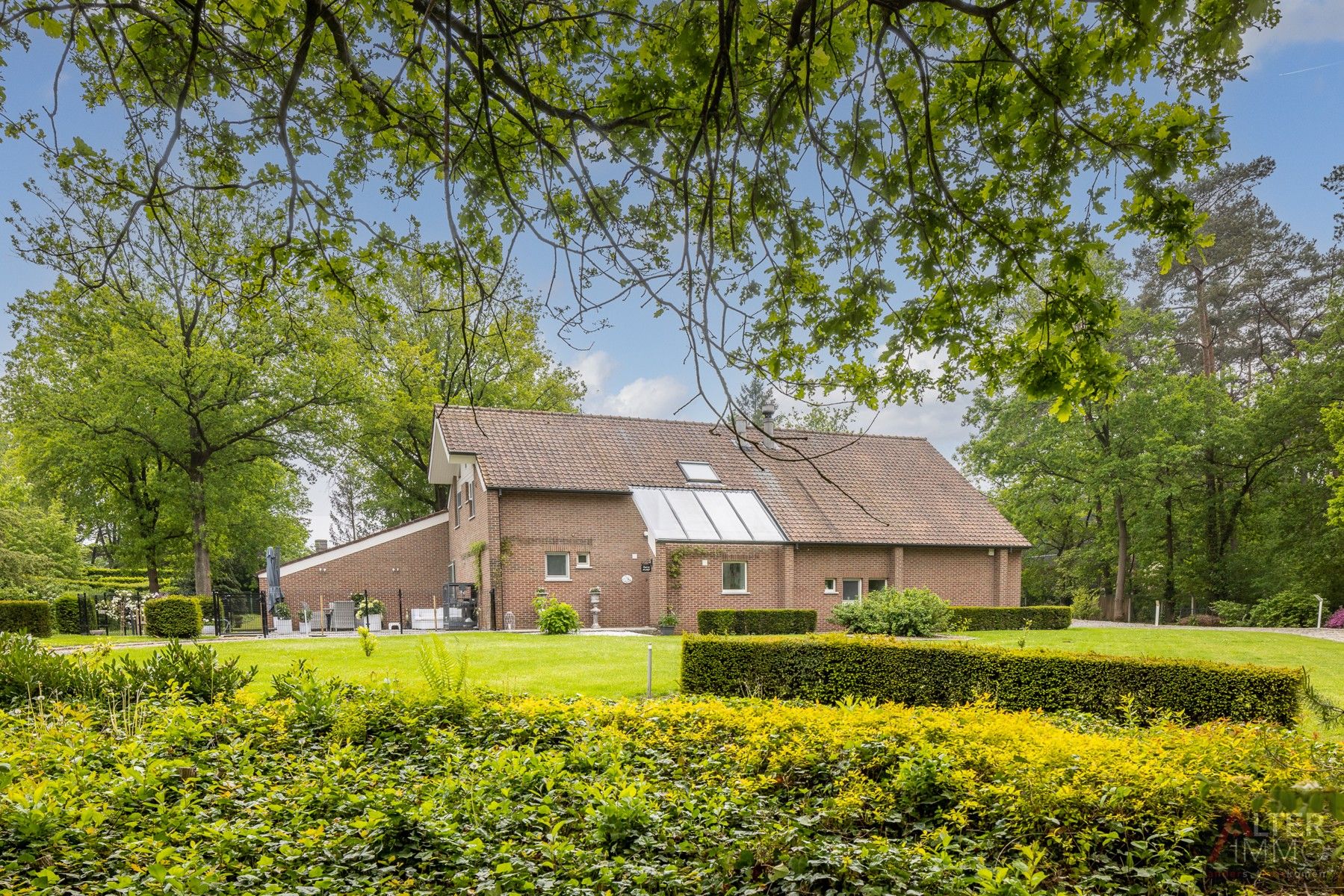 VERKOCHT! Uitzonderlijke villa in een schitterende residentiële, groene setting op een royaal perceel van 48a 15ca. te Zolder! foto 34