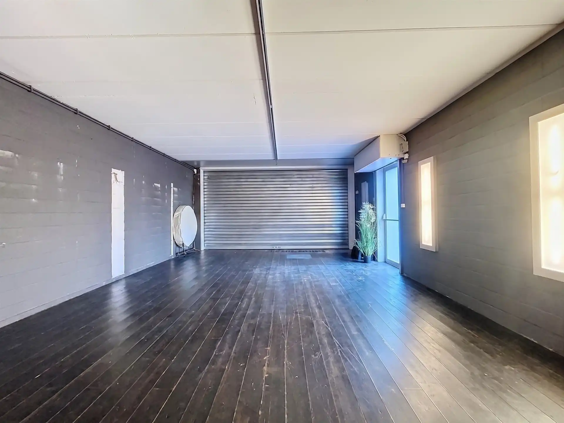 Centraal gelegen handelspand met 3 appartementen! foto 4