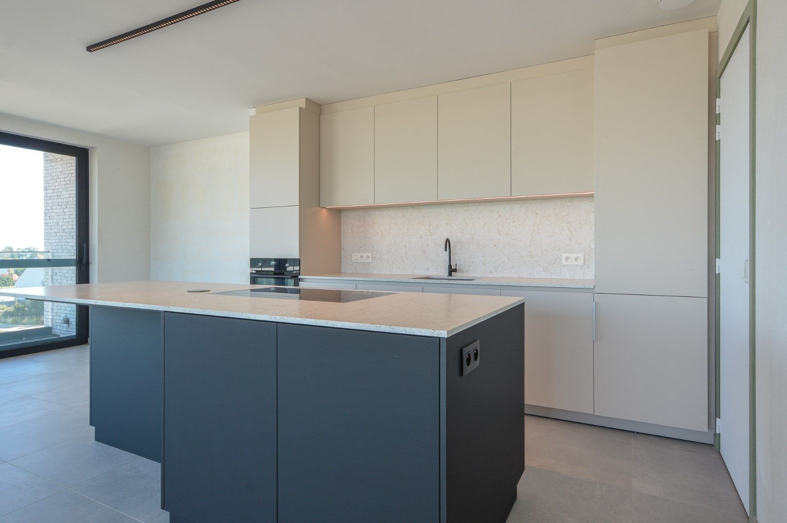Luxueus nieuwbouwappartement te Oudenburg met 2 slaapkamers + garagebox foto 4