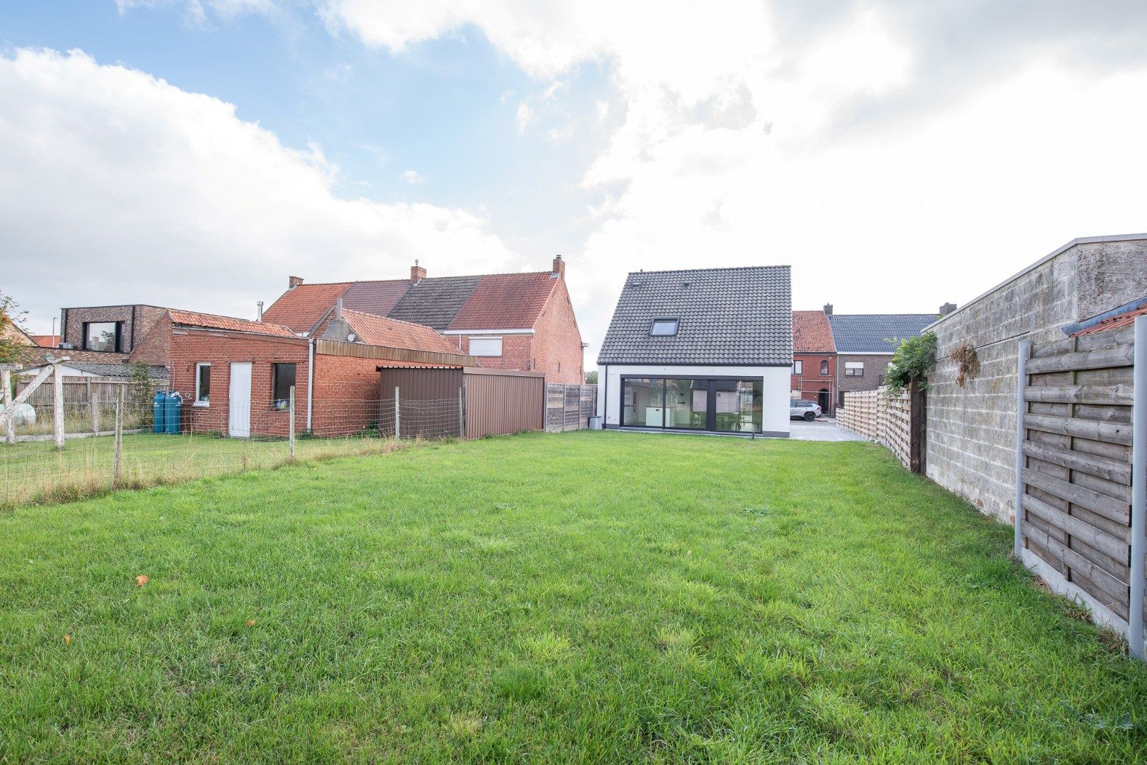 Volledig instapklare woning met 3 slaapkamers en leuke tuin in Zulte foto 17