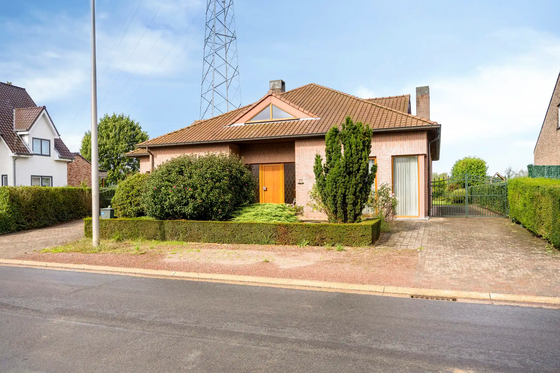 Vrijstaande woning foto {{pictureIndex}}