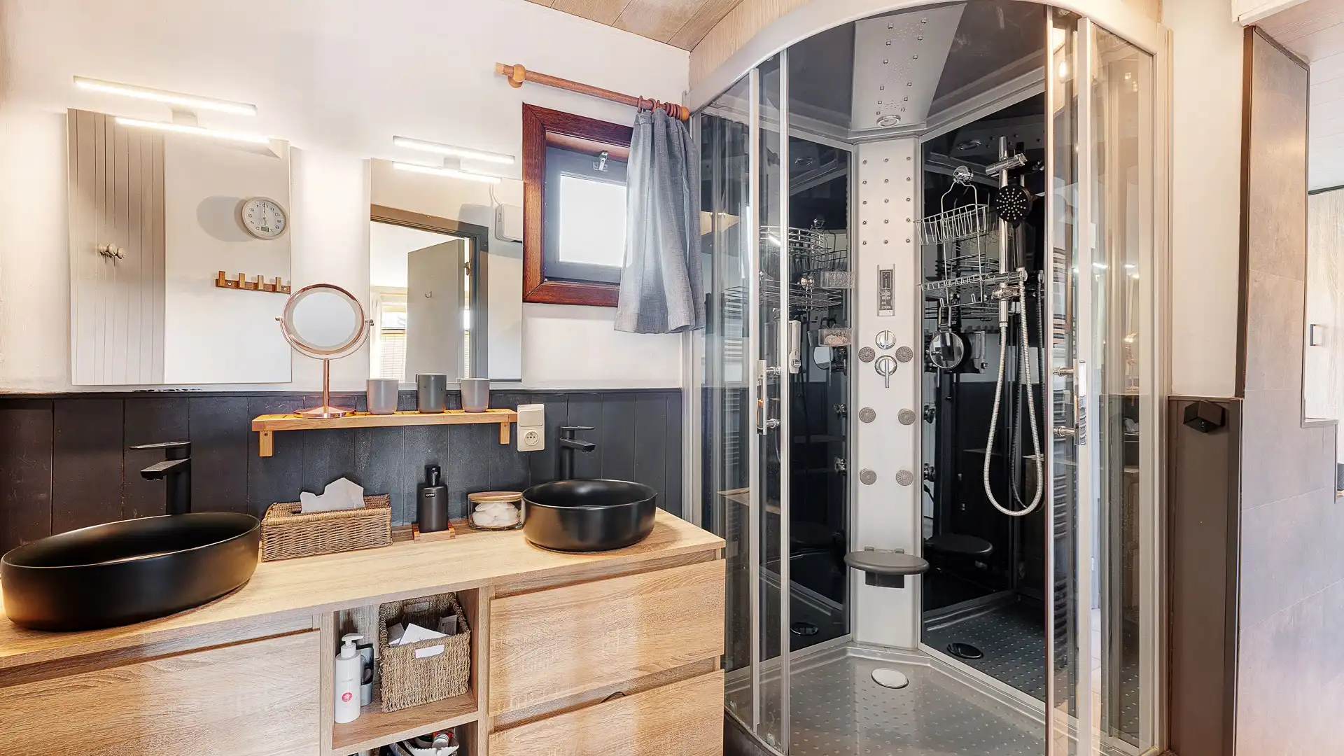 Ruim wonen met tuin en uitweg nabij het strand foto 21