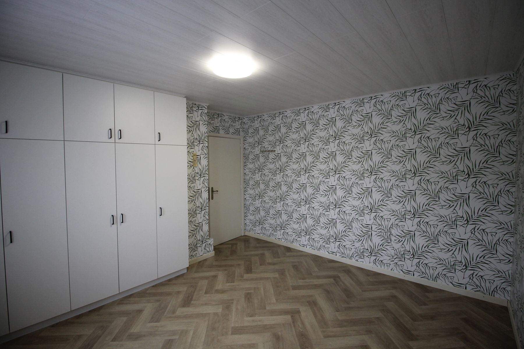 Een woning met 3 slaapkamers, garage en tuin vlakbij het centrum van Merksplas. foto 15