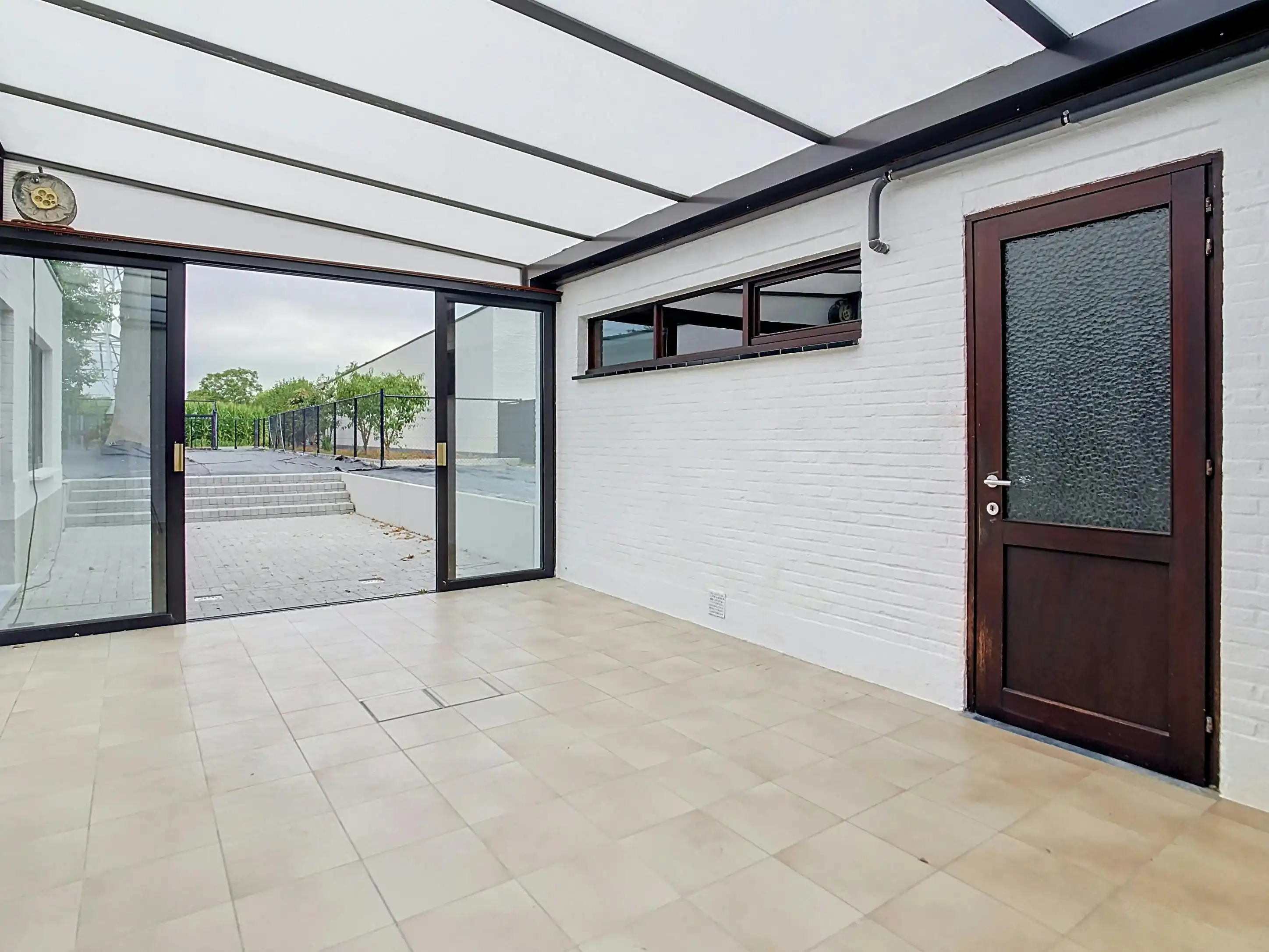 Ruime halfopen bebouwing met tuin en garage te koop in bazel foto 14
