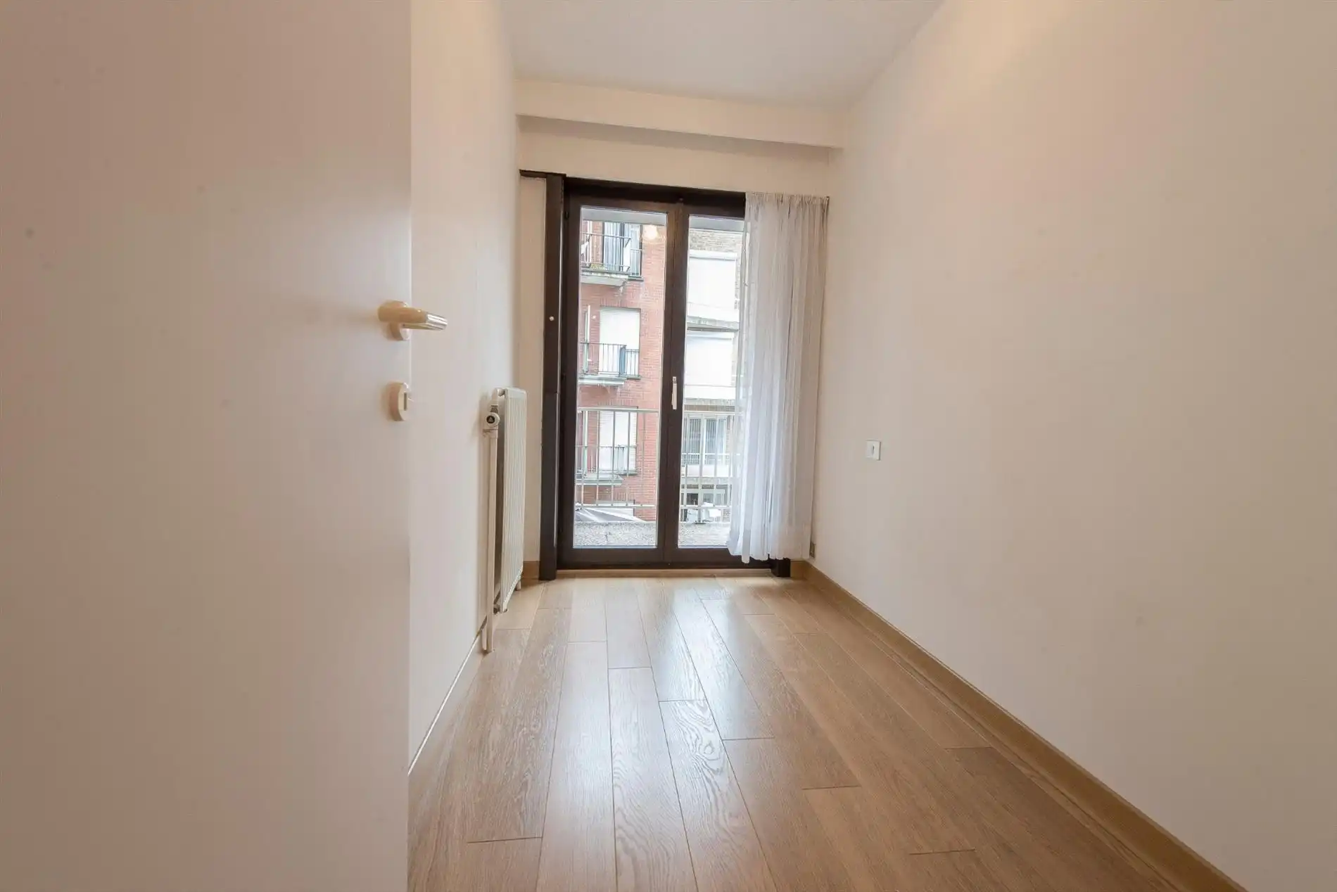 Ruim appartement  gelegen op de Kustlaan tussen het Lichttorenplein en het Driehoeksplein. foto 11