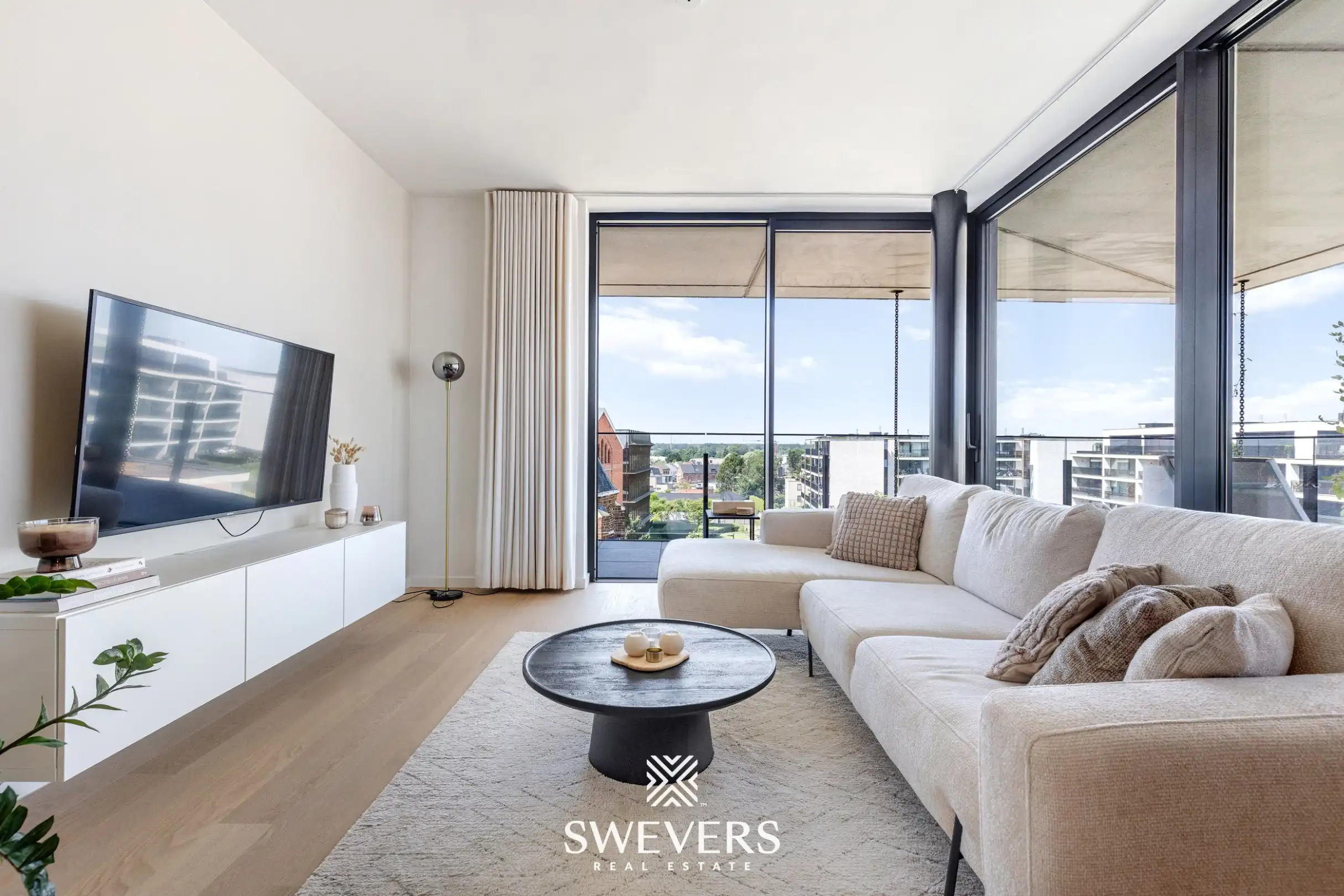 Fantastisch appartement met 3 slaapkamers en ruim terras op de Markt in Beringen  foto 4