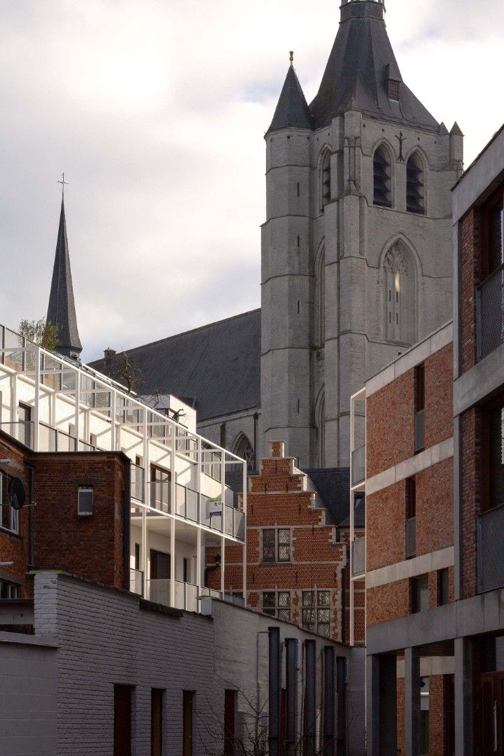 NIEUWBOUW COMMERCIËLE UNITS IN HET HIPPE PORTIER 51 foto 18