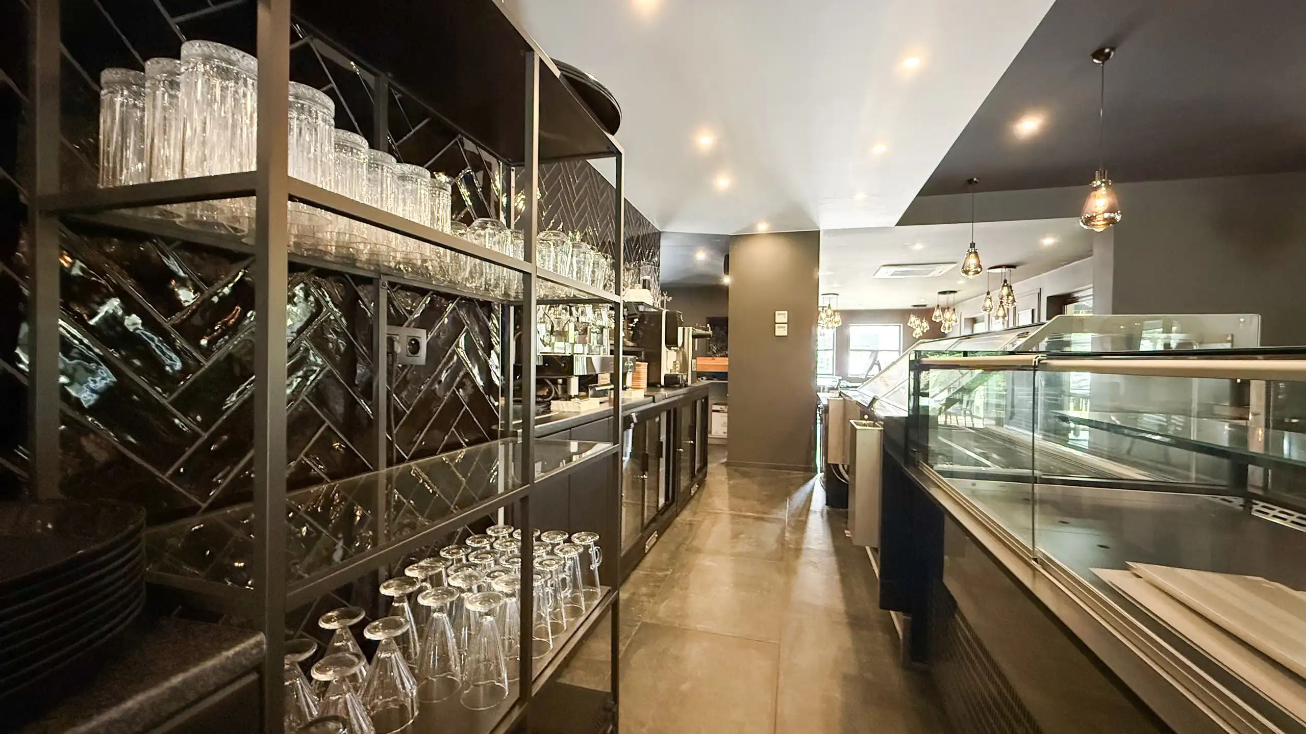 Prachtig handelspand met woonst op toplocatie (40are grond)! foto 13