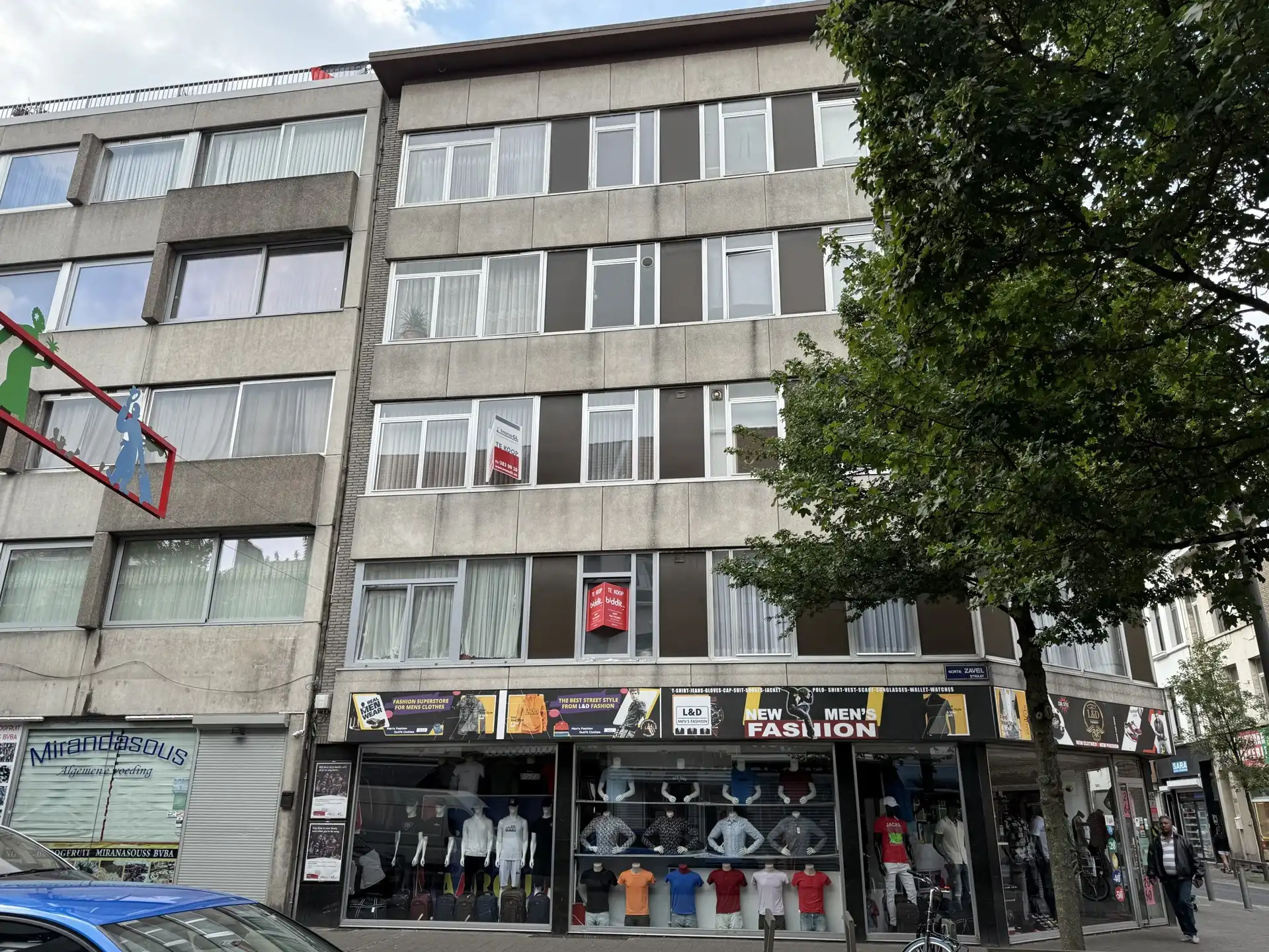 Appartement te koop foto {{pictureIndex}}