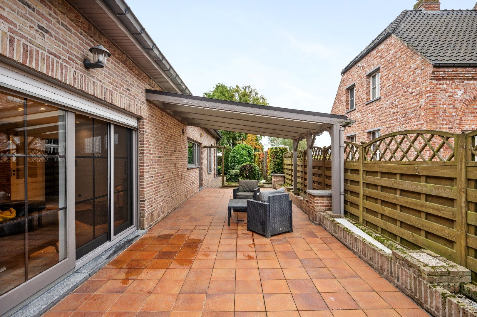  ALLEENSTAANDE VILLA MET 5/6 SLAAPKAMERS, DUBBELE GARAGE EN TUIN  foto 25