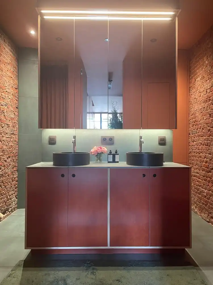 Karaktervolle erfgoedwoning op topligging tegenover de Sint-Gummaruskerk. foto 65