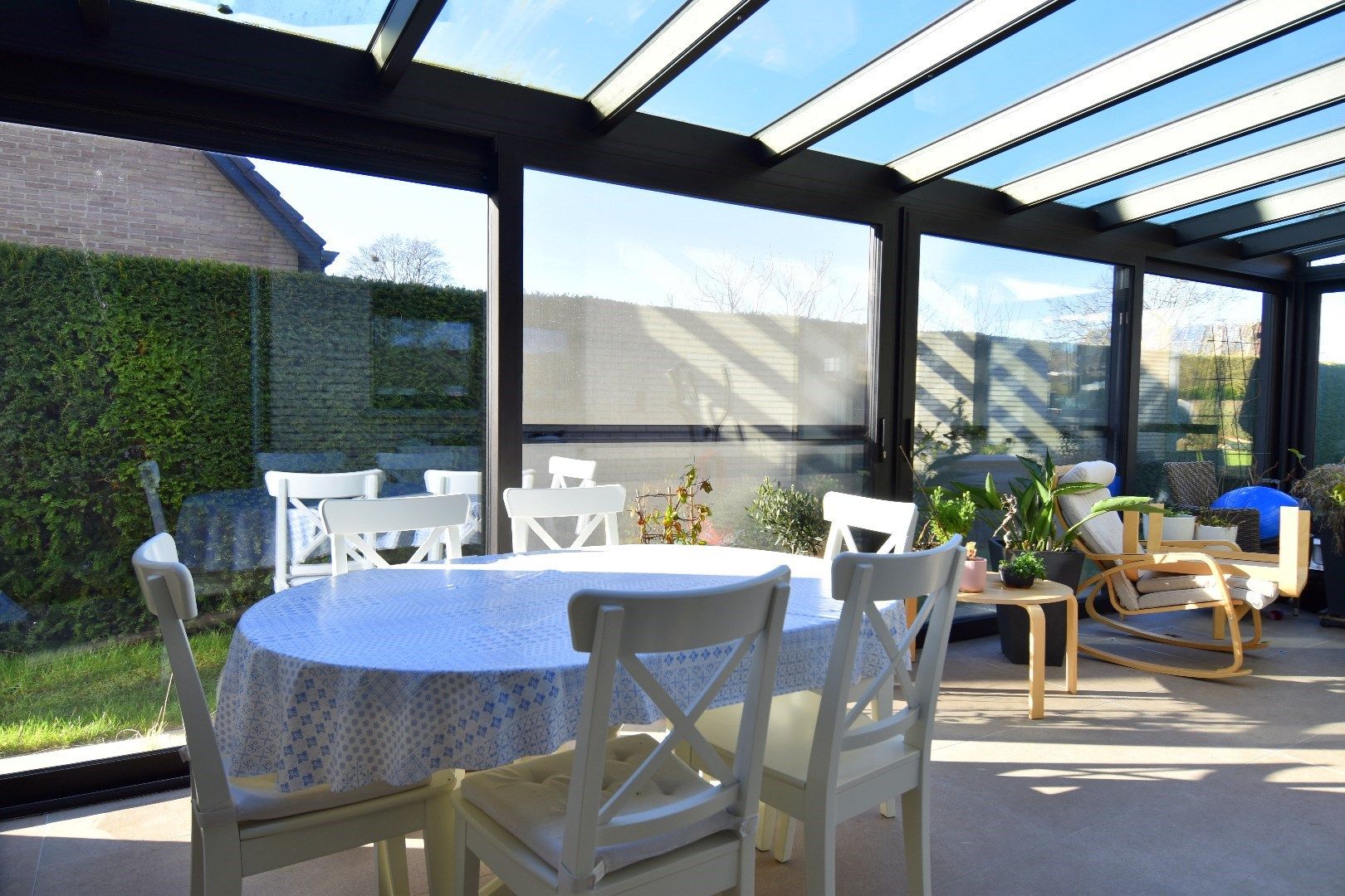 Ruime villa met 6 slaapkamers, mooi stukje tuin én residentiële ligging te Bavikhove foto 8