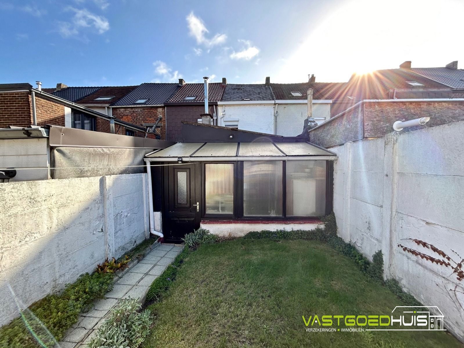 Te renoveren stadswoning met tuin  foto 21