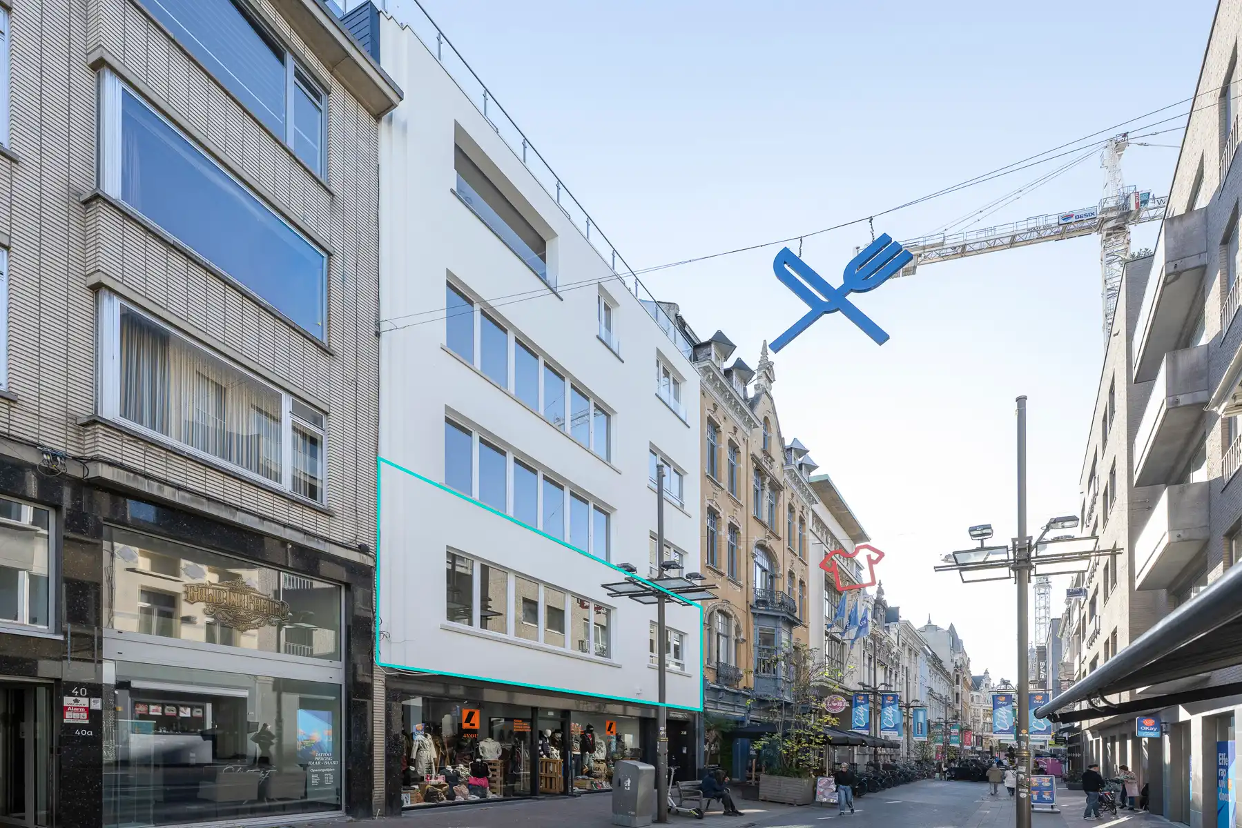 Gerenoveerd 3-slaapkamerappartement met ruim terras foto 10