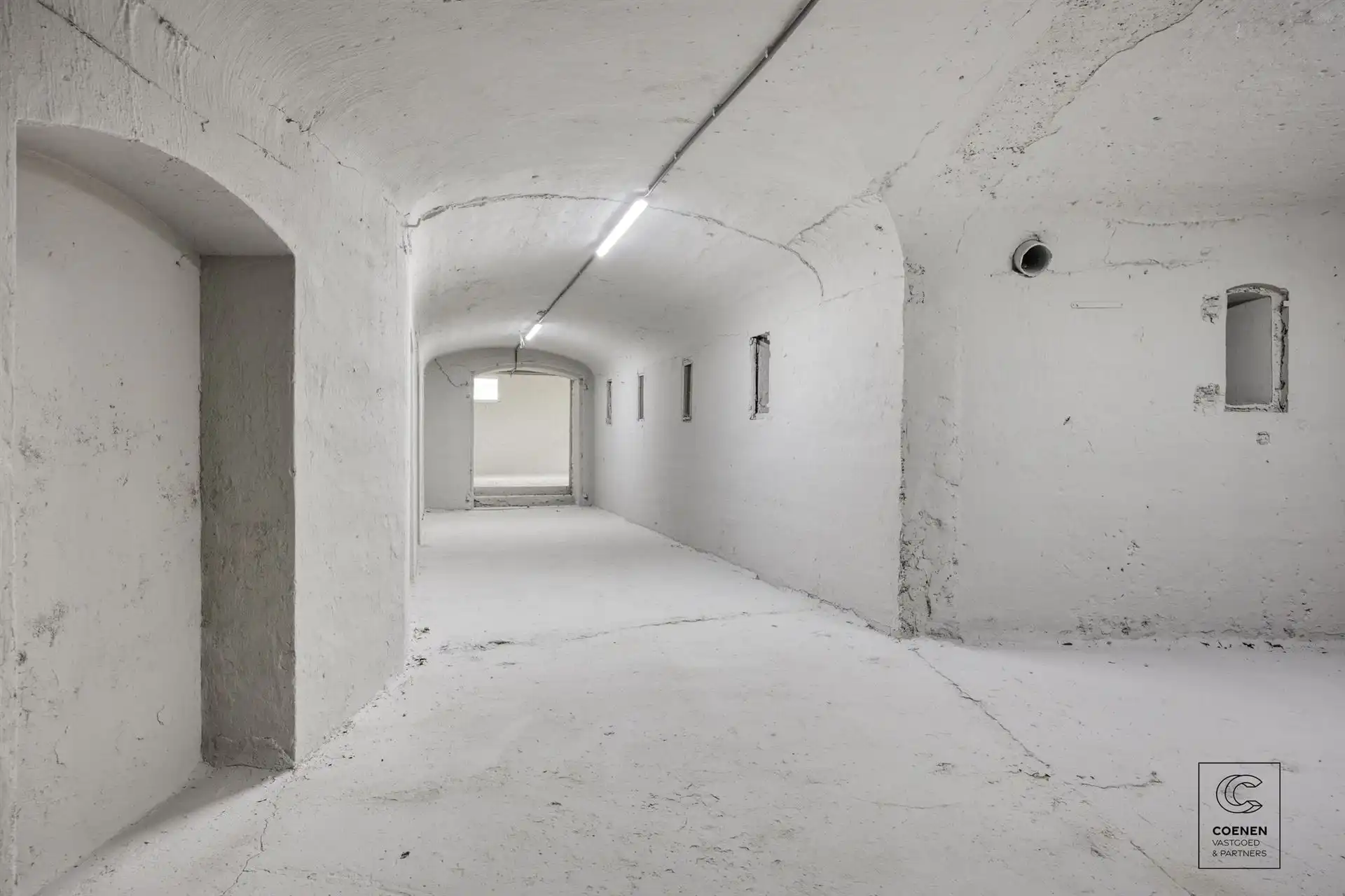 Volledig gerenoveerde woning van 230 m² met 5 slpk's! foto 27