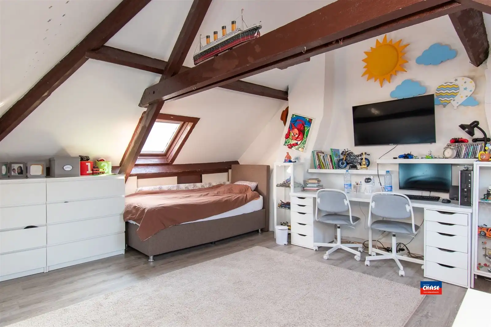 Hoekwoning met 2 tot 3 slpks, stadstuin en garage foto 2