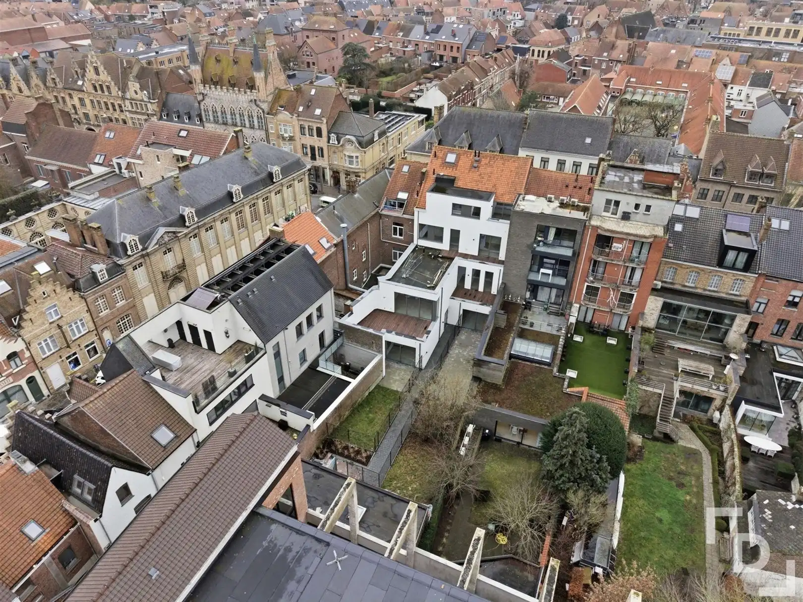 Nieuwbouwappartementen op toplocatie in centrum Ieper. foto 59