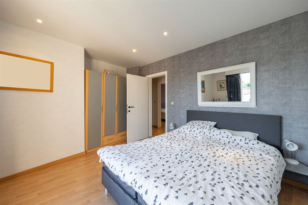Grote jaren ’90 woning, met praktijkruimte en laag EPC foto 17