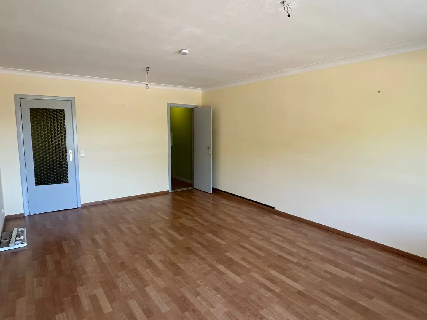 Ongemeubileerde studio met private garagebox en kelderberging foto 6
