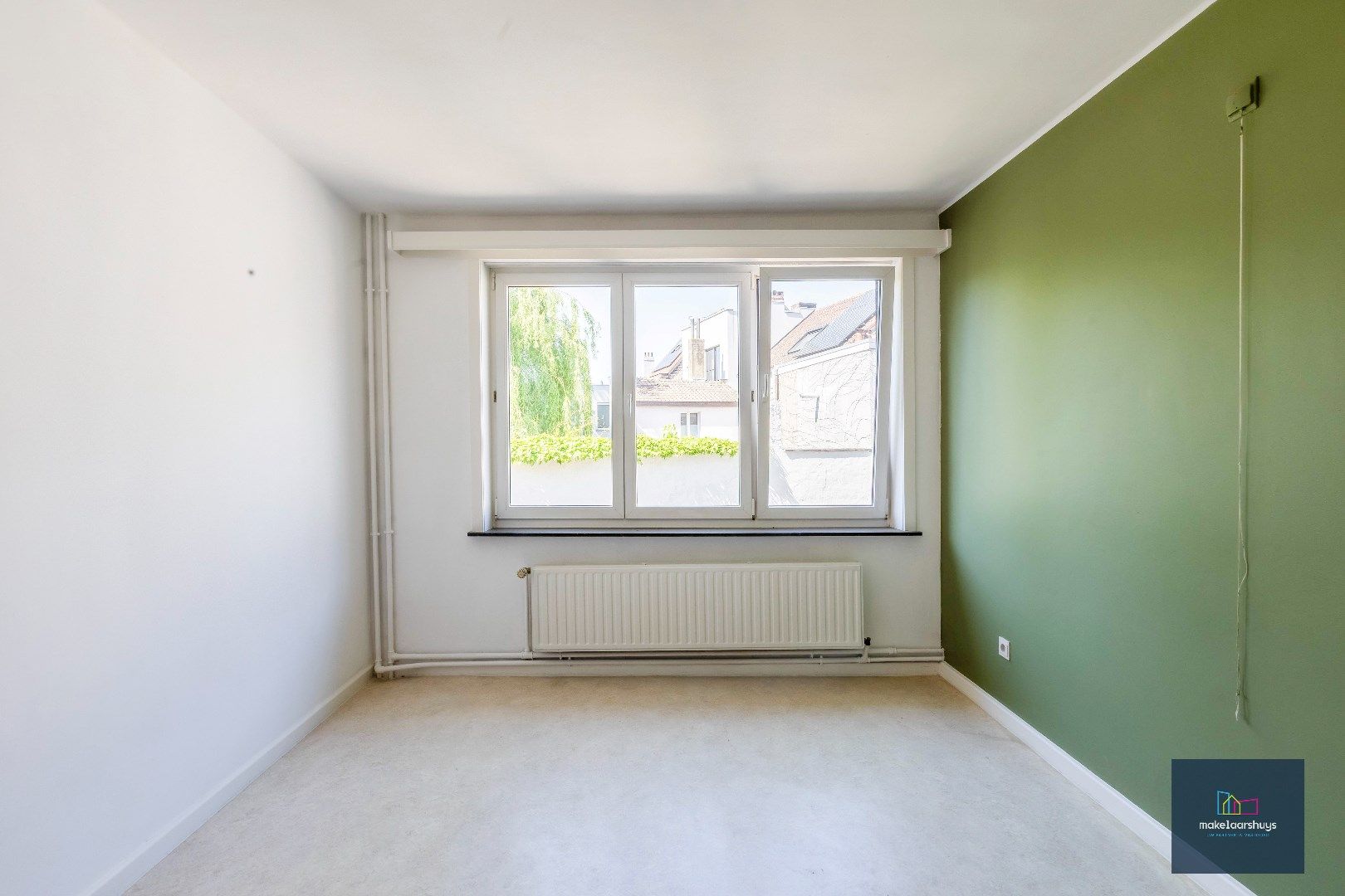 Centraal gelegen halfopen bebouwing met stadskoer foto 18