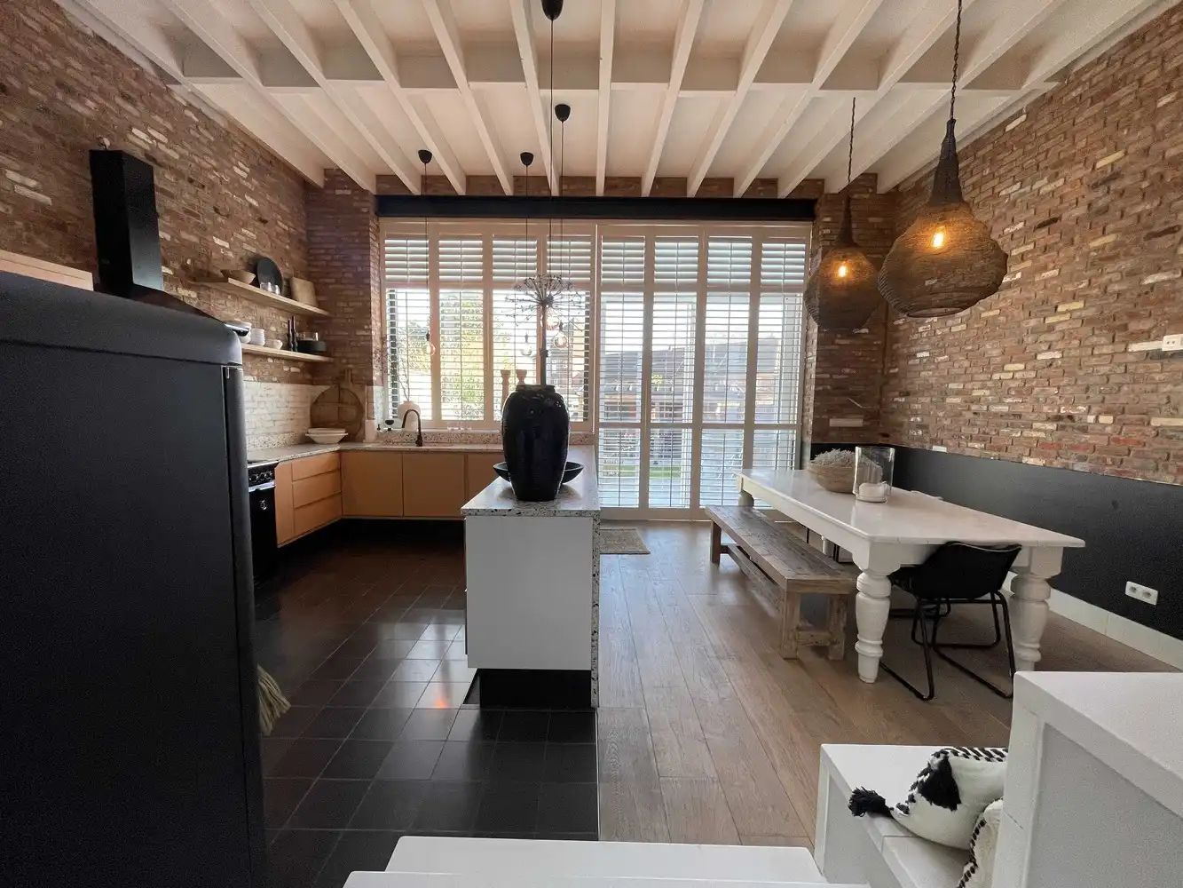 Smaakvol gerenoveerde karaktervolle wijkwoning foto 10