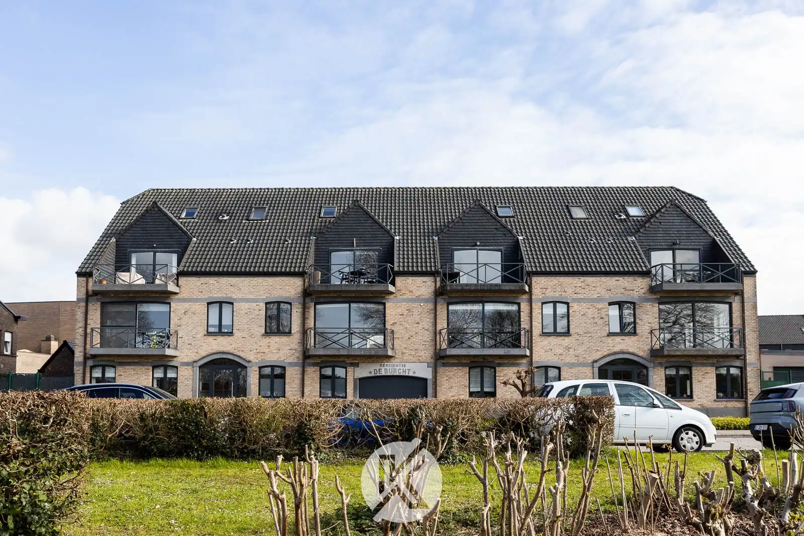 Sfeervol duplexappartement met twee terrassen foto {{pictureIndex}}