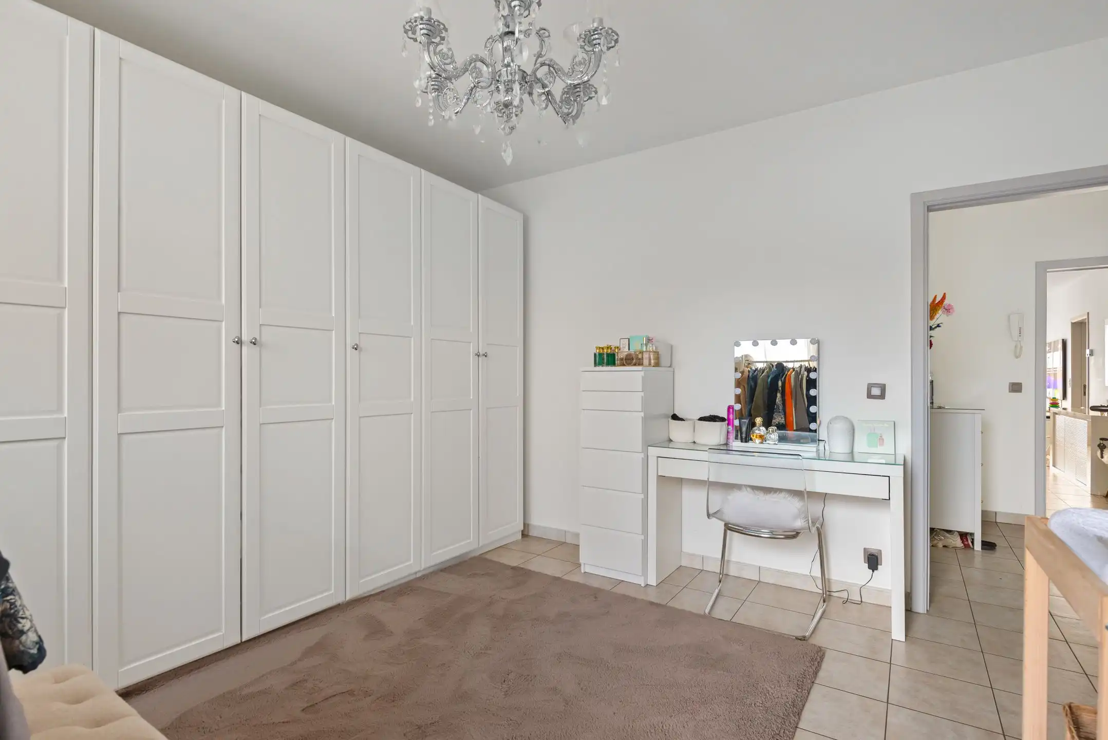 Opbrengsteigendom met 3 appartementen + garageboxen in Wommelgem te koop! foto 12