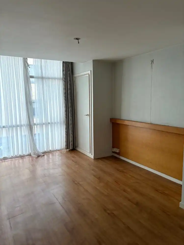 2 ruime goed gelegen te renoveren appartementen foto 17