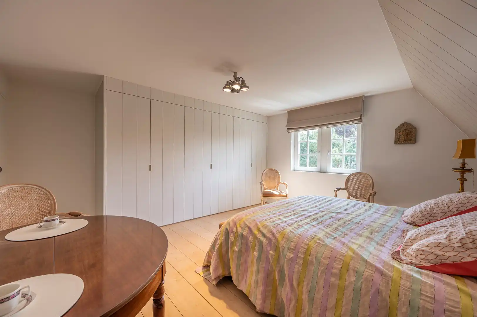 Prachtige villa met zwembad rustig gelegen in een paadje in hartje Zoute. foto 31