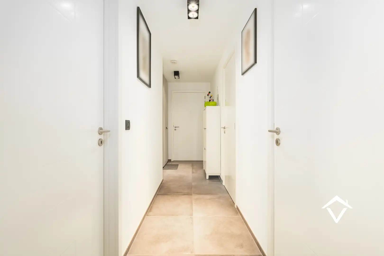Exclusief en energiezuinig appartement op de zesde verdieping met panoramisch uitzicht op Oosteroever! foto 2