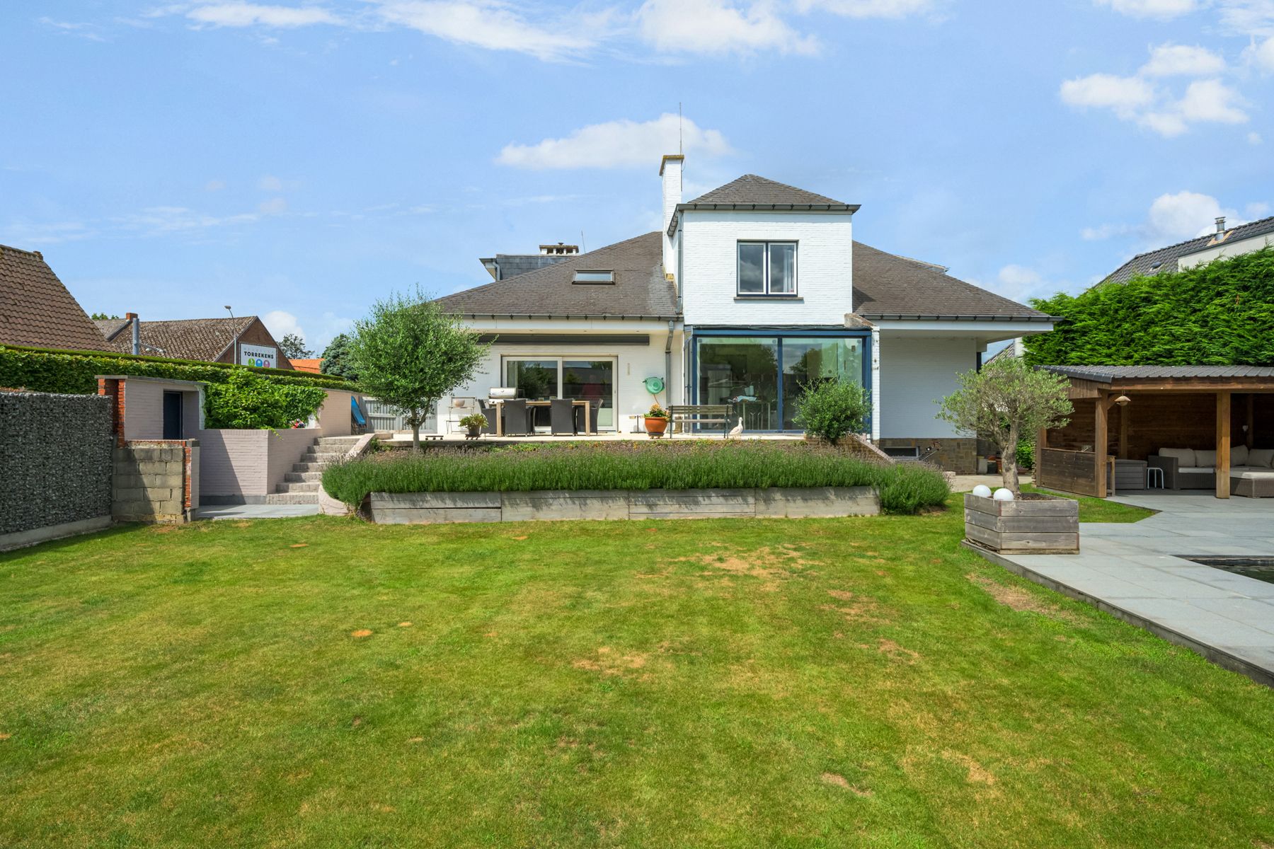 Statige villa: 6 slpk’s met tuin & praktische loods ! foto 22