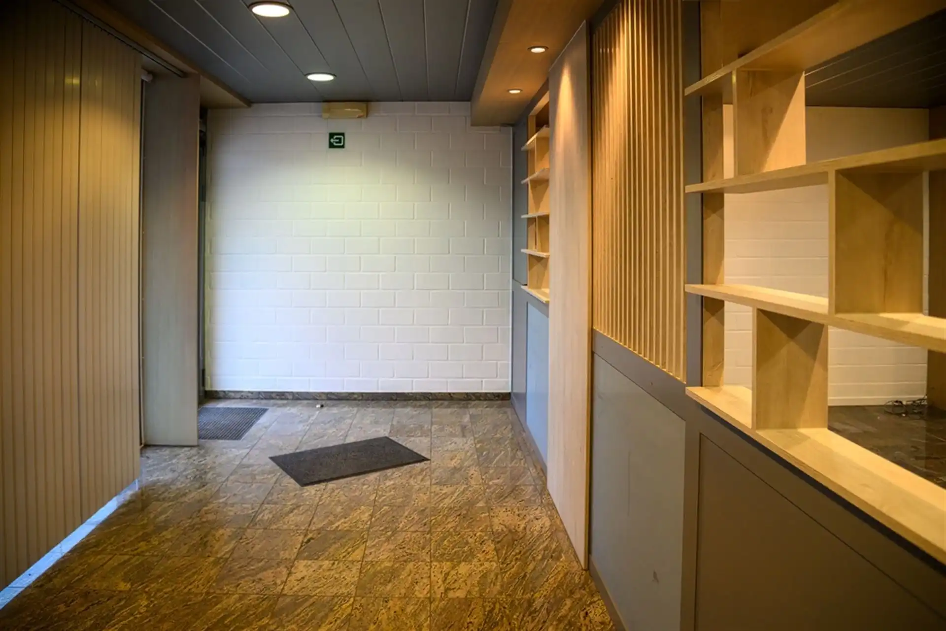 Gelijkvloers handelspand te Lummen. foto 3