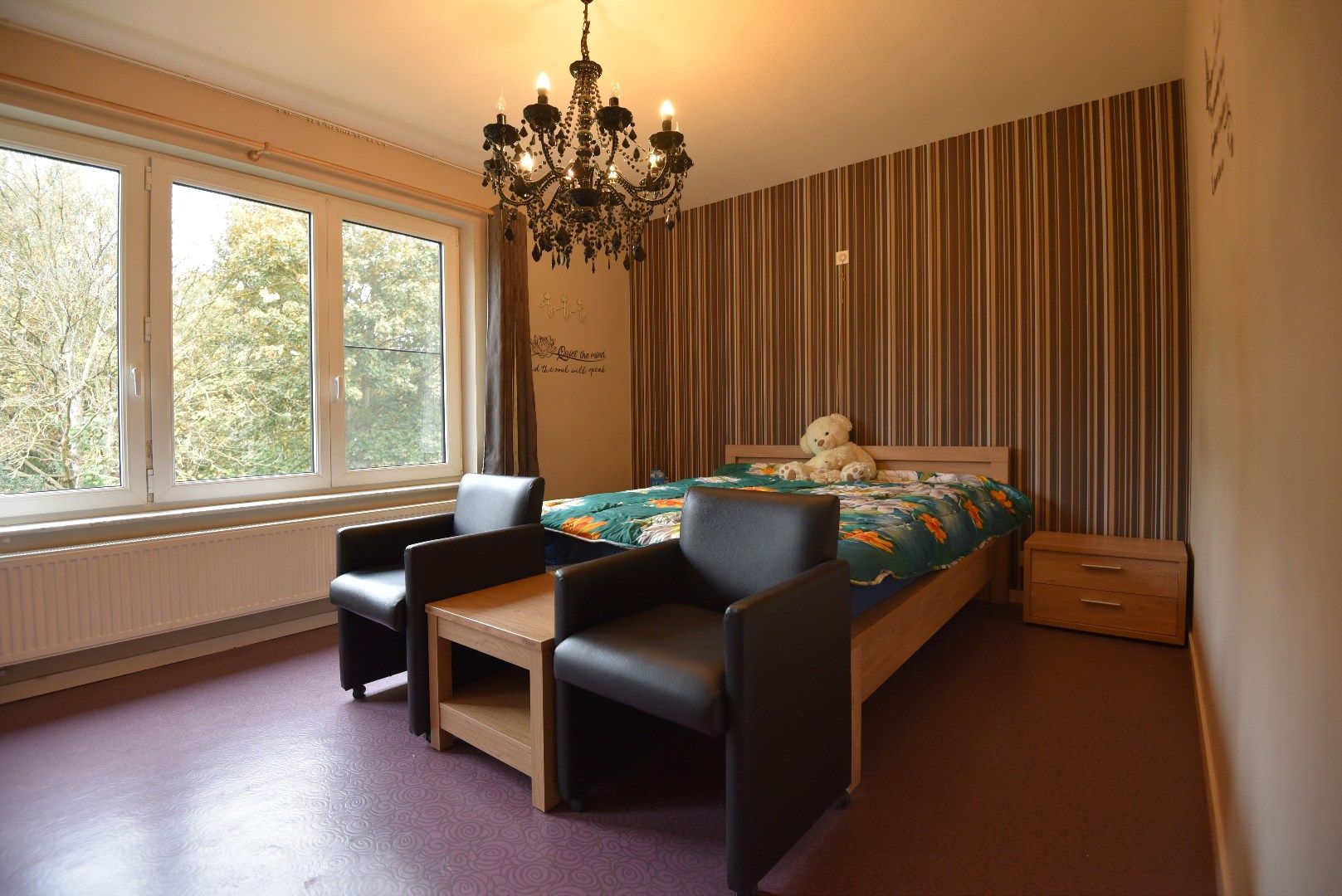 Ruim appartement (108m2) met 2 slaapkamers en autostaanplaats rustig gelegen te Eeklo foto 3