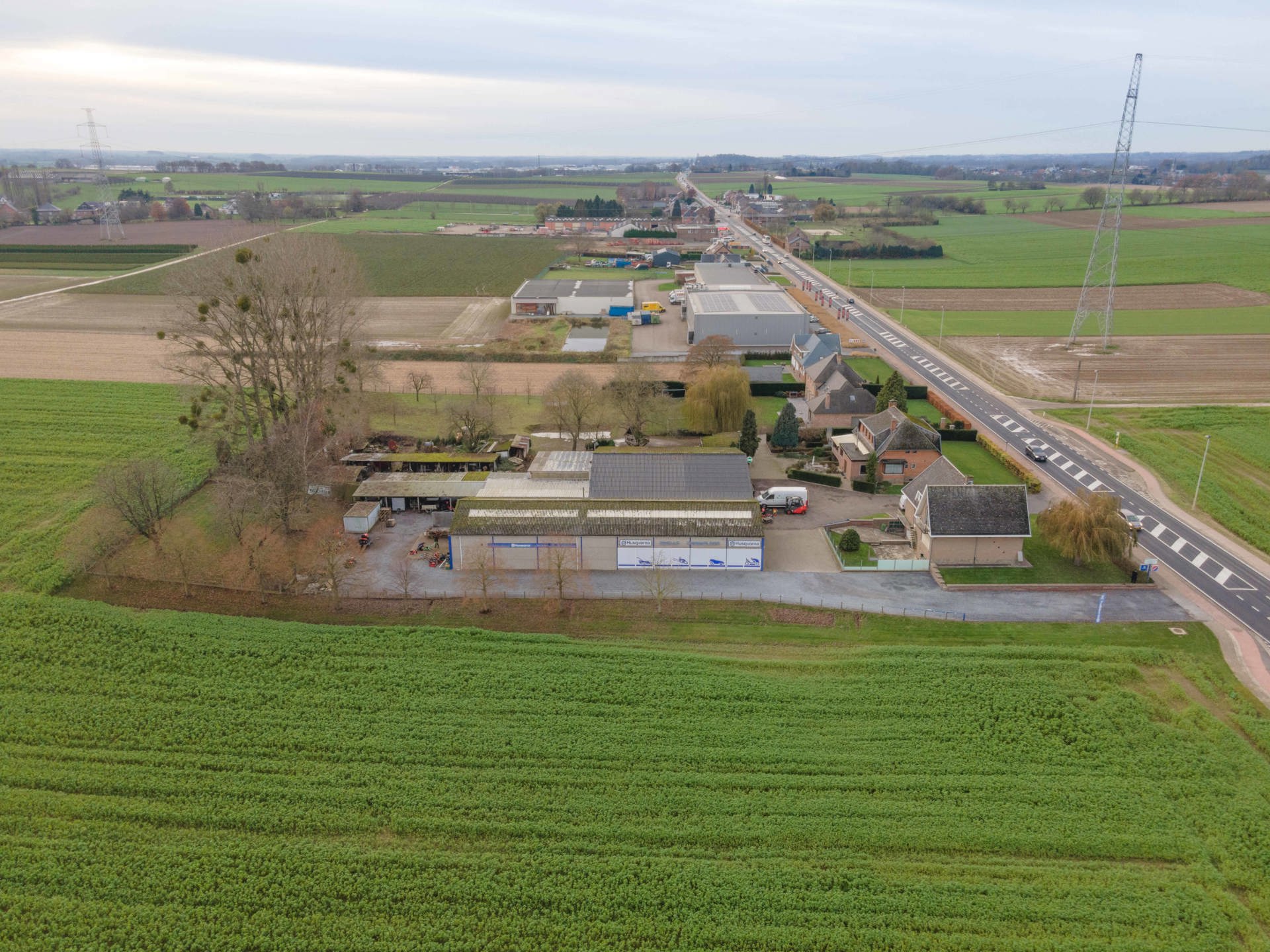 Handelszaak met woonst op toplocatie foto 16