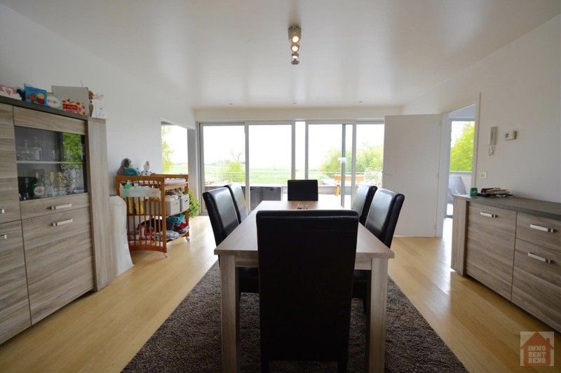 Appartement met 5 slaapkamers en groot terras met uitzicht op de velden foto 3