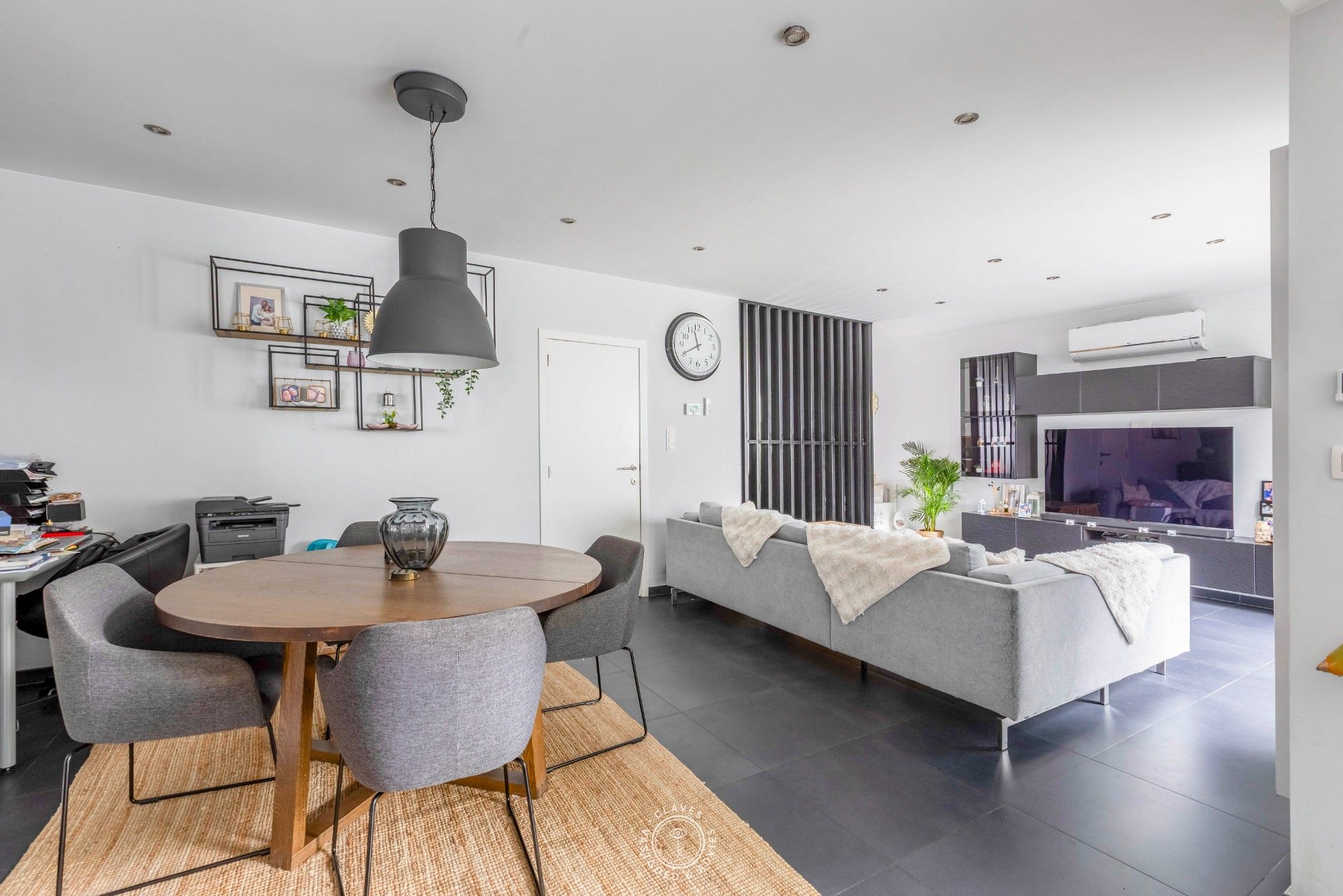 Instapklare gezinswoning met 5 slaapkamers foto 5