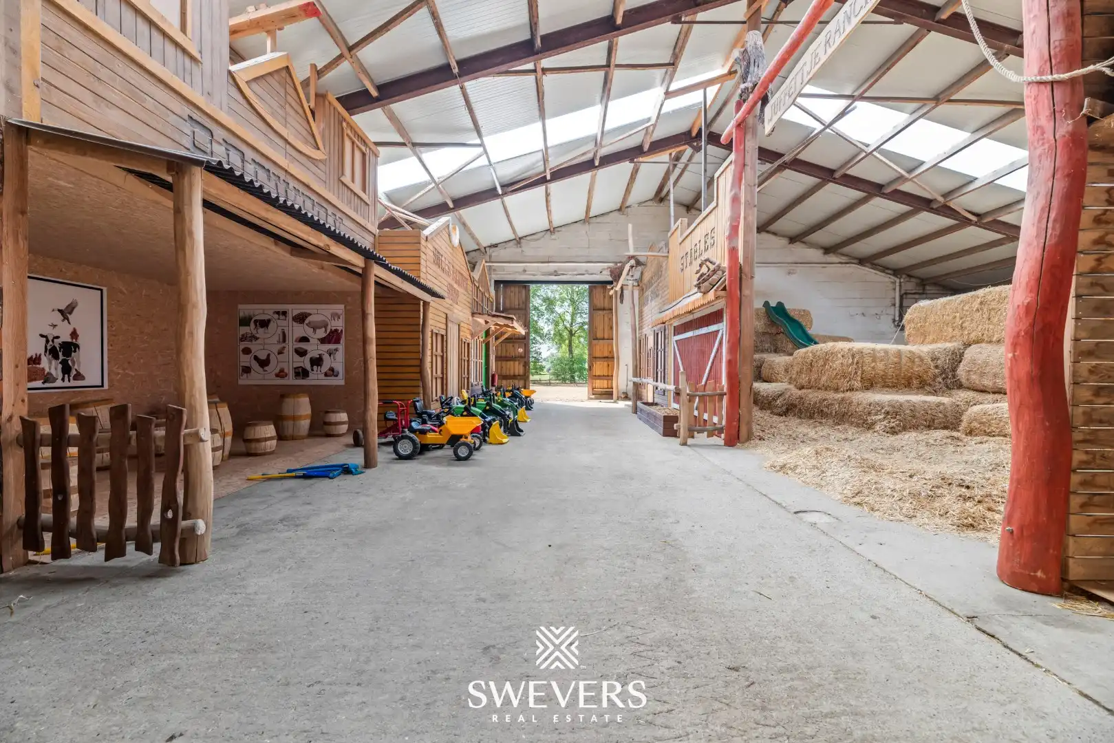 Kinderboerderij op 1ha 97a 19ca met woning, rustig gelegen foto 14