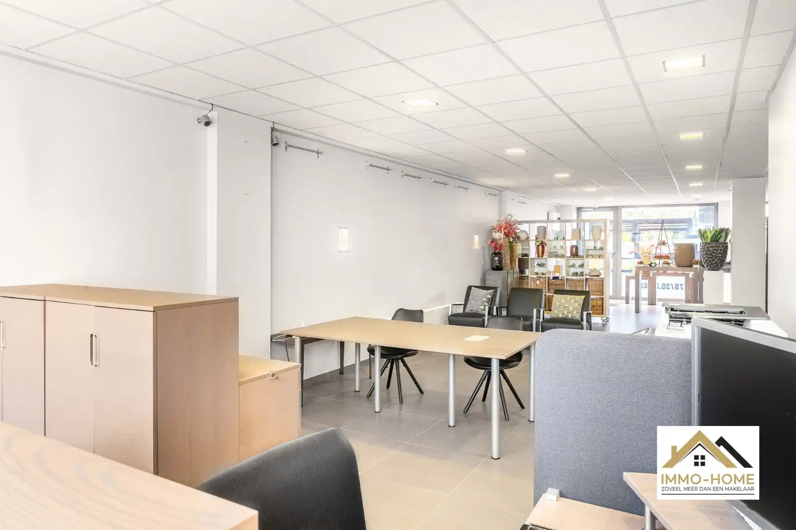 Ruim handelspand dicht bij centrum Gent foto 4