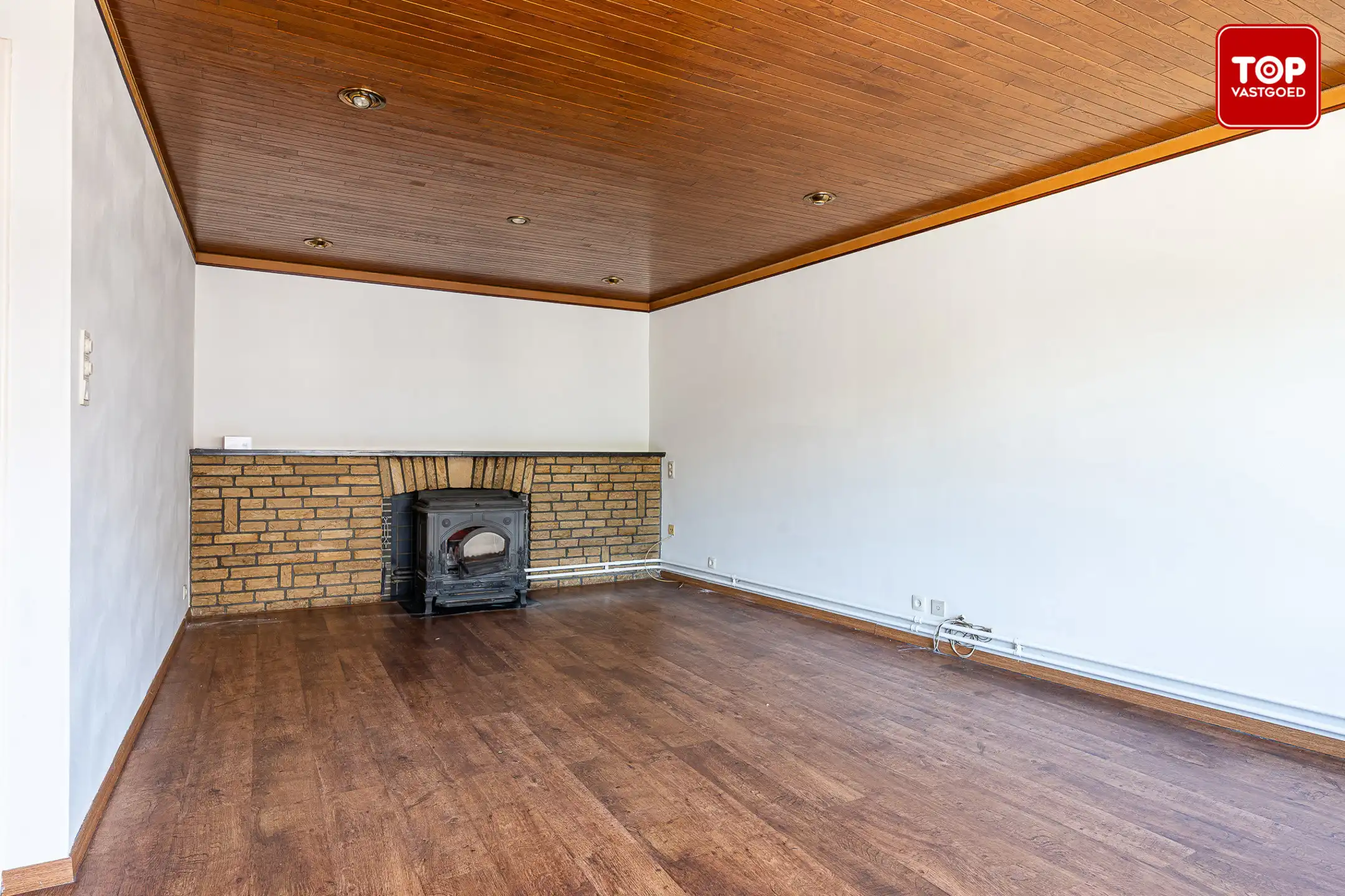 Ruim appartement met garage en zonnige tuin nabij Gent foto 7