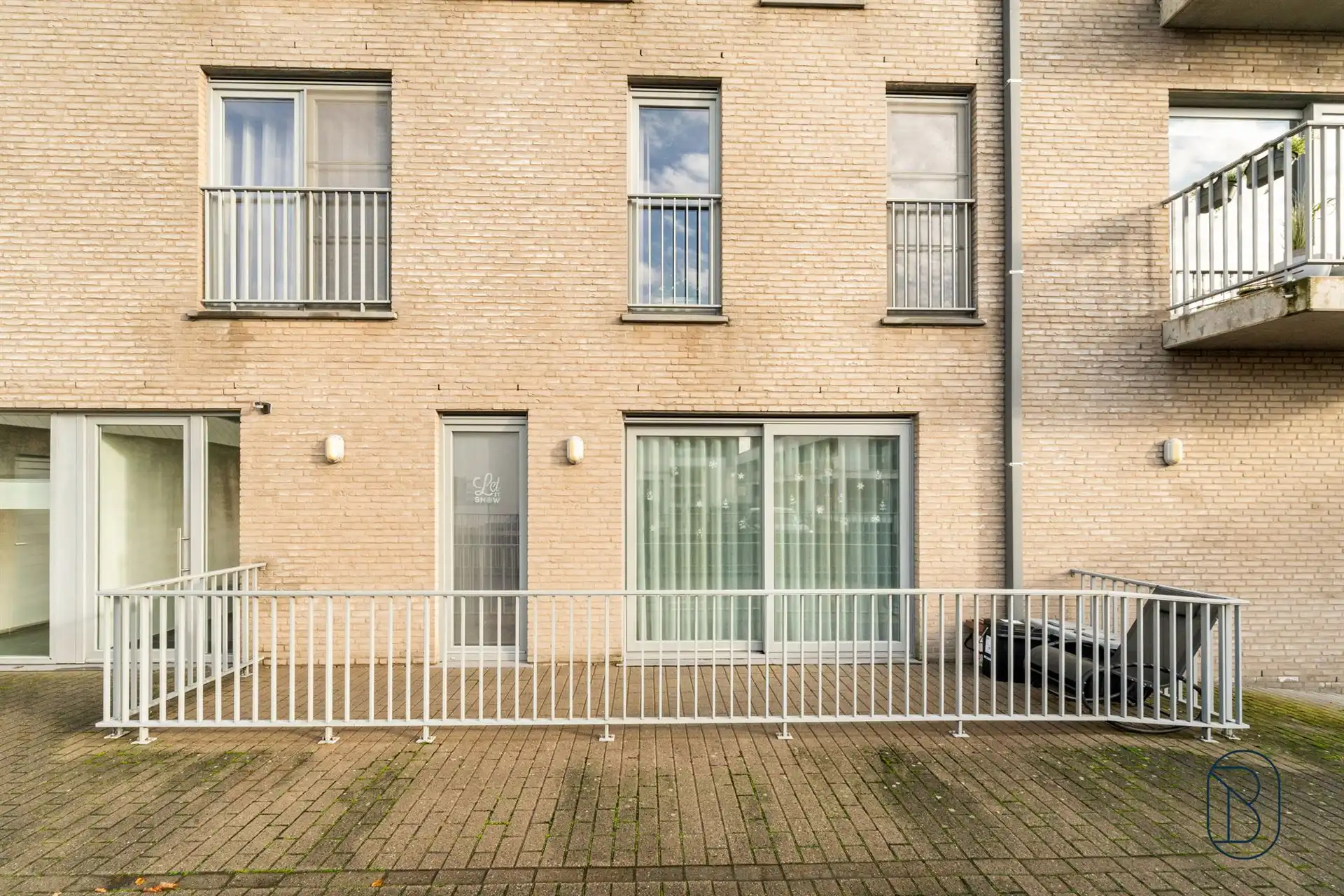Perfect onderhouden appartement in centrum Vichte! foto 9