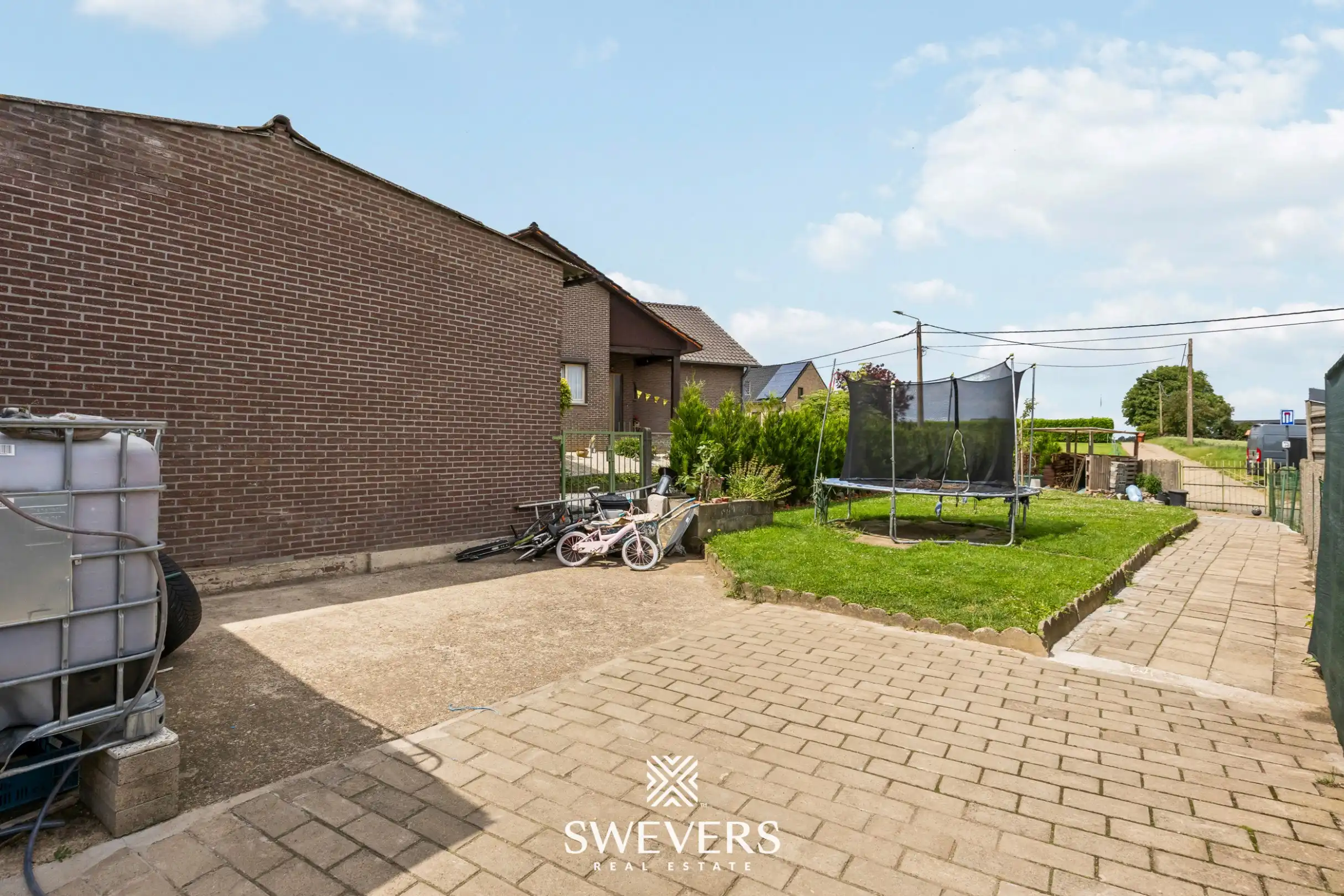 Gezinswoning met 3 slpk, tuin en ruime zolder foto 27