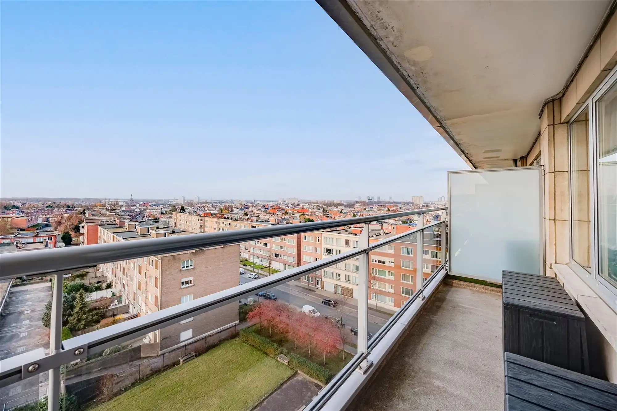 Appartement met 2 slaapkamers en twee terrassen en P foto 20