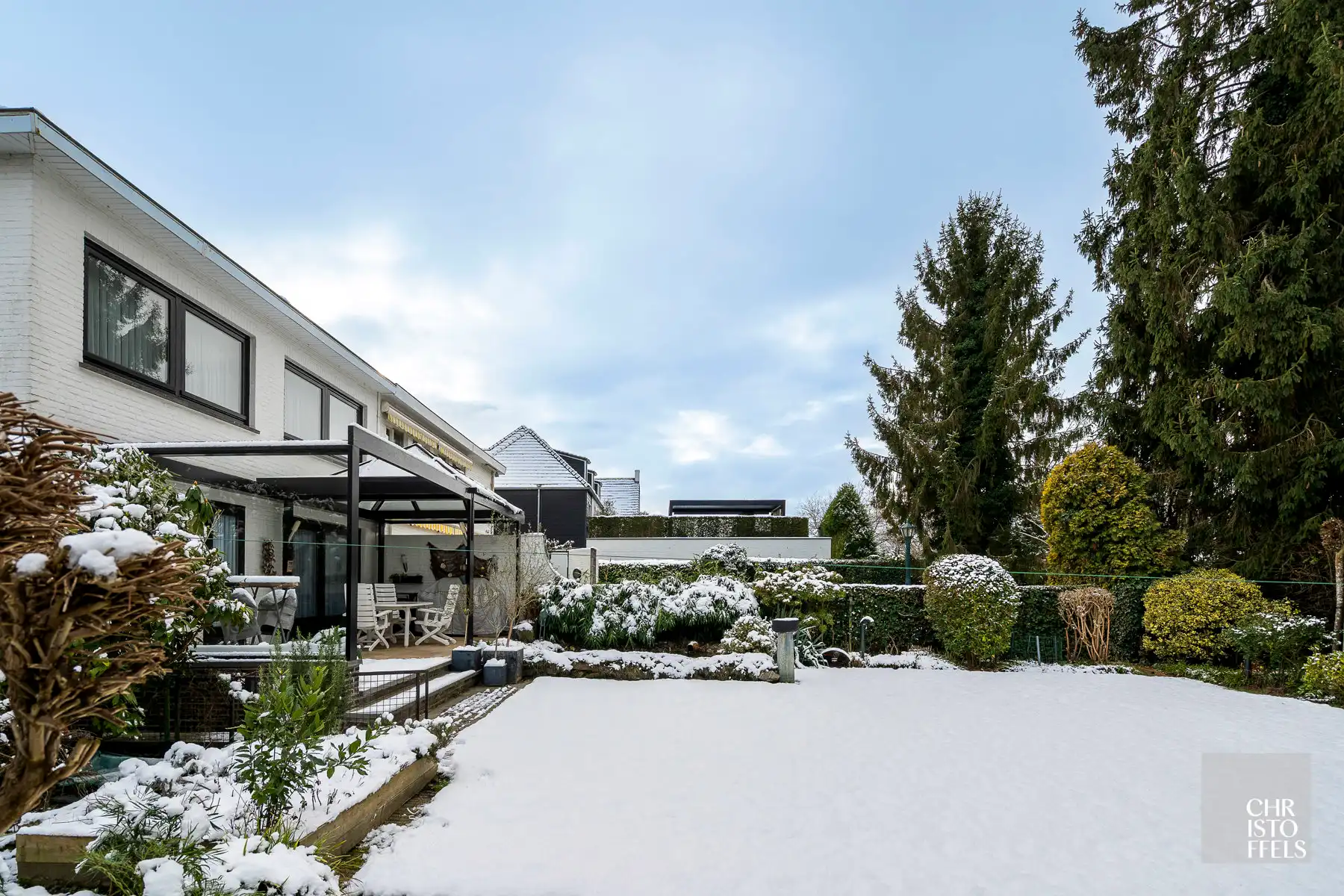 Instapklare woning (195m²) met 4 slaapkamers te Lanaken! foto 13