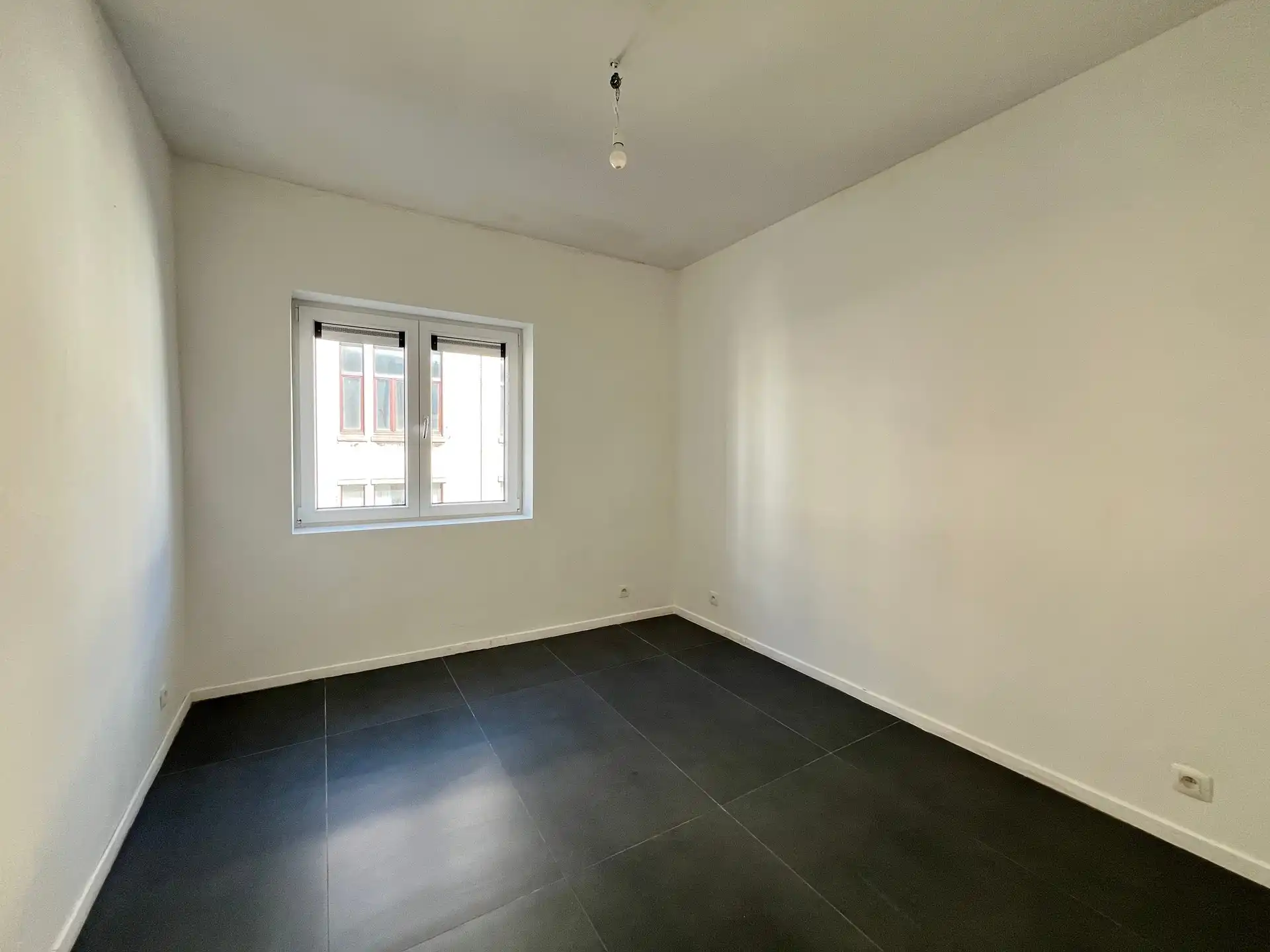 Vernieuwd  gebouw met 3 appartementen - gelegen nabij de Troonplaats! foto 16
