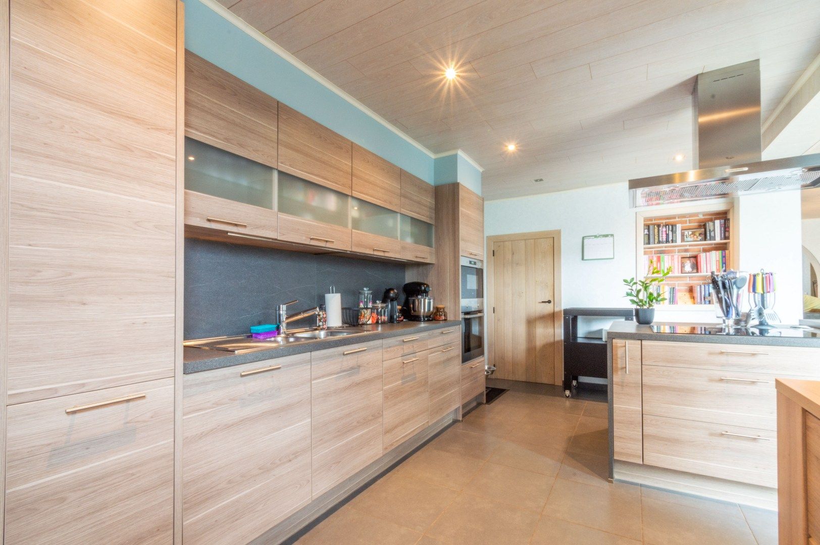 INSTAPKLARE WONING MET 3 SLAAPKAMERS + ZUID-TUIN! foto 6