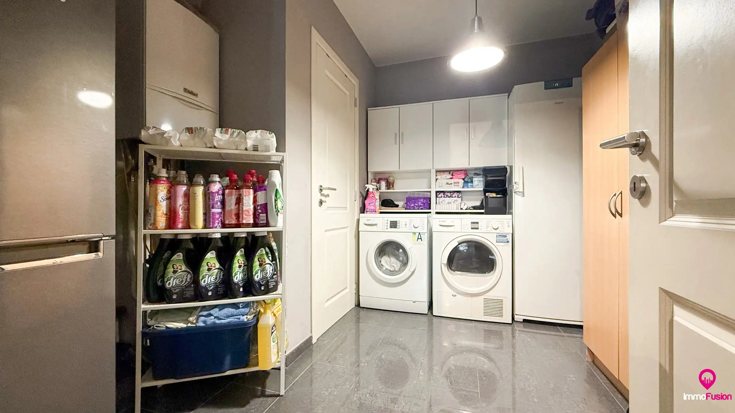 Instapklare woning met 3 slpks, tuin en garage in Lillo! foto 17